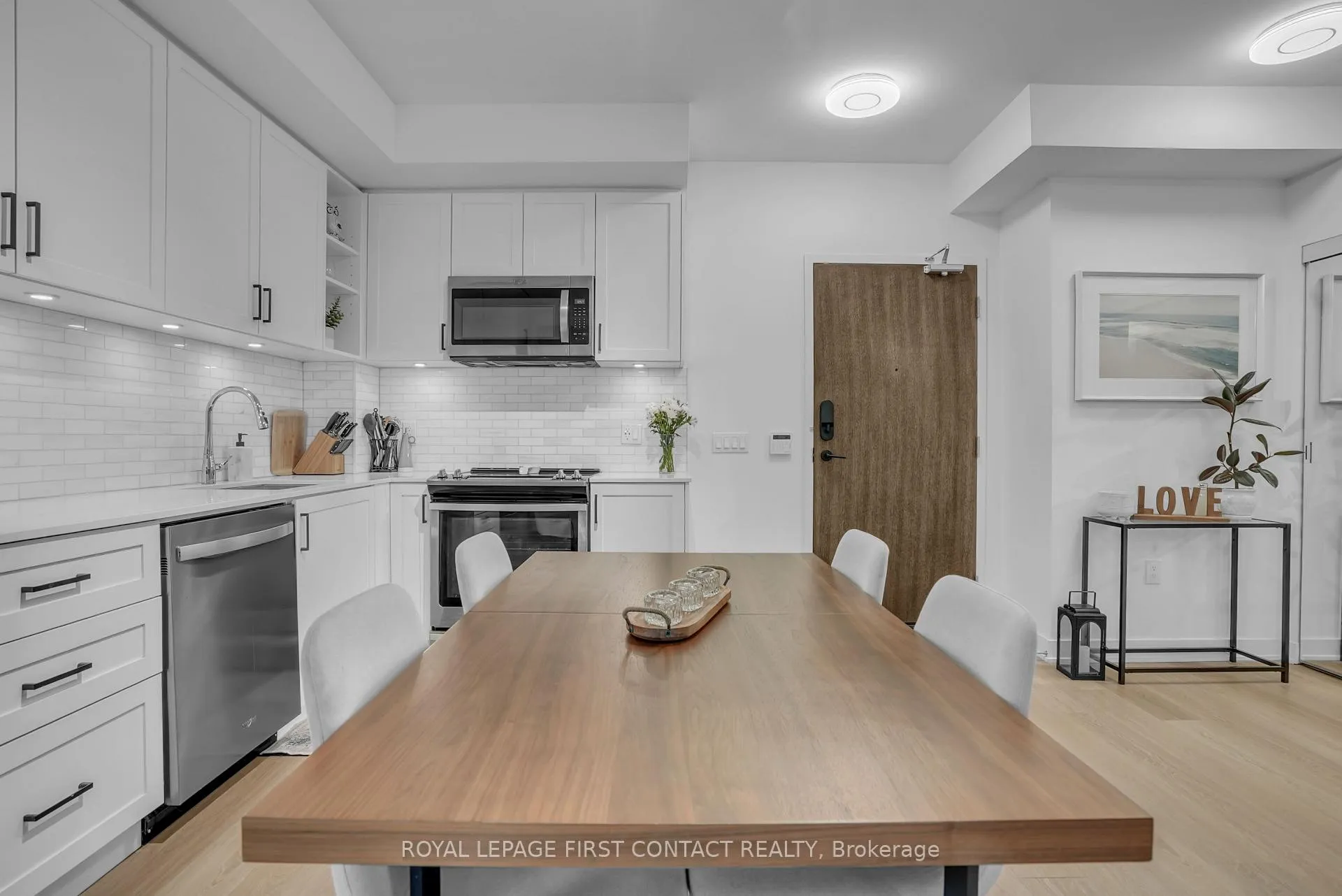 Photo 20 of Unit 407, 100 Eagle Rock Way, Vaughan, Rural Vaughan — HOMEH