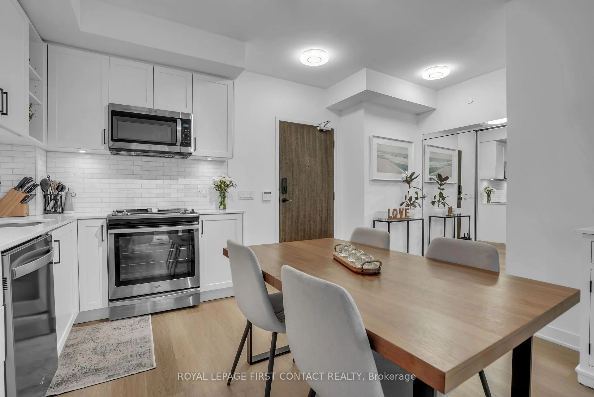 Photo 21 of Unit 407, 100 Eagle Rock Way, Vaughan, Rural Vaughan — HOMEH