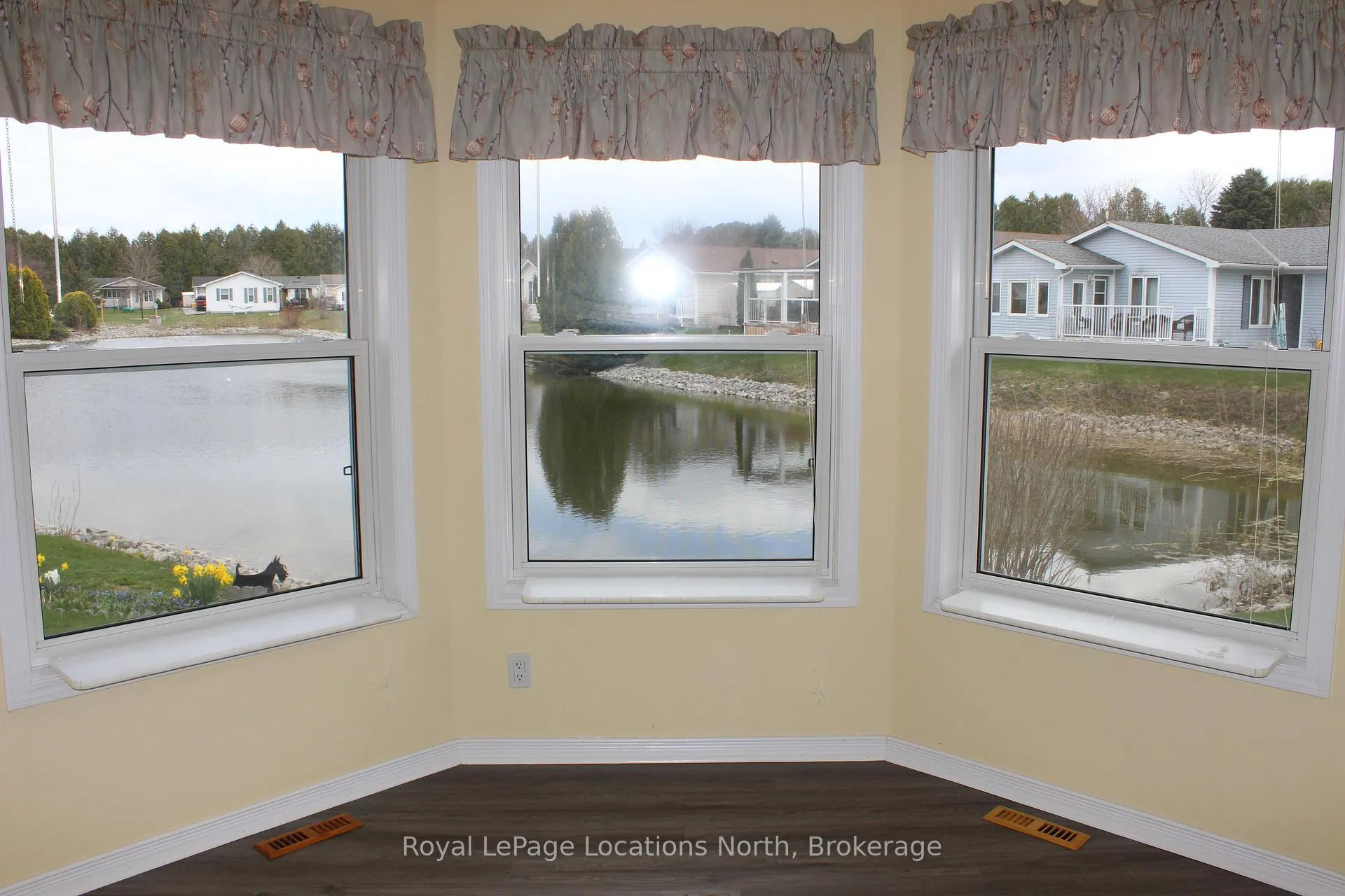 Photo 28 of 4 St. James Place, Wasaga Beach — HOMEH