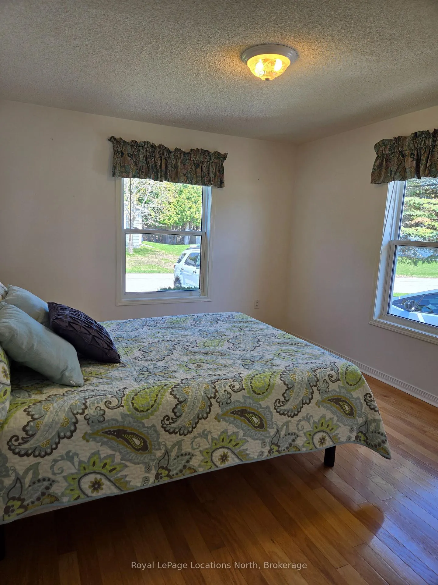 Photo 34 of 4 St. James Place, Wasaga Beach — HOMEH