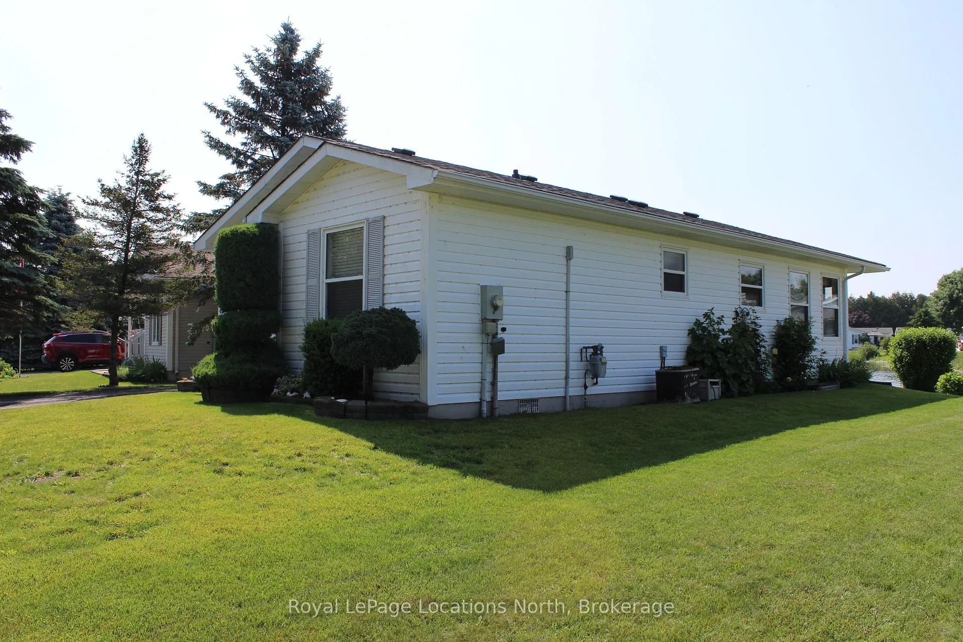 Photo 49 of 4 St. James Place, Wasaga Beach — HOMEH