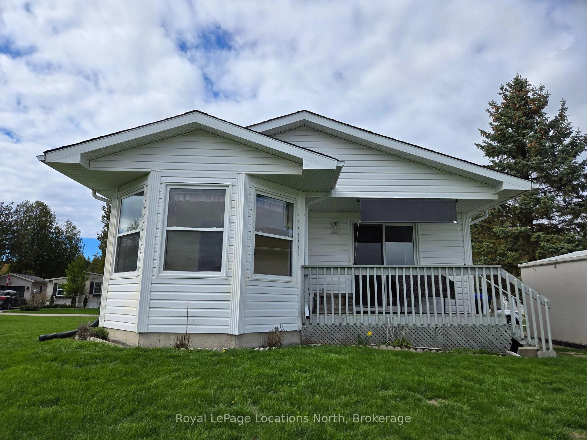 Photo 35 of 4 St. James Place, Wasaga Beach — HOMEH