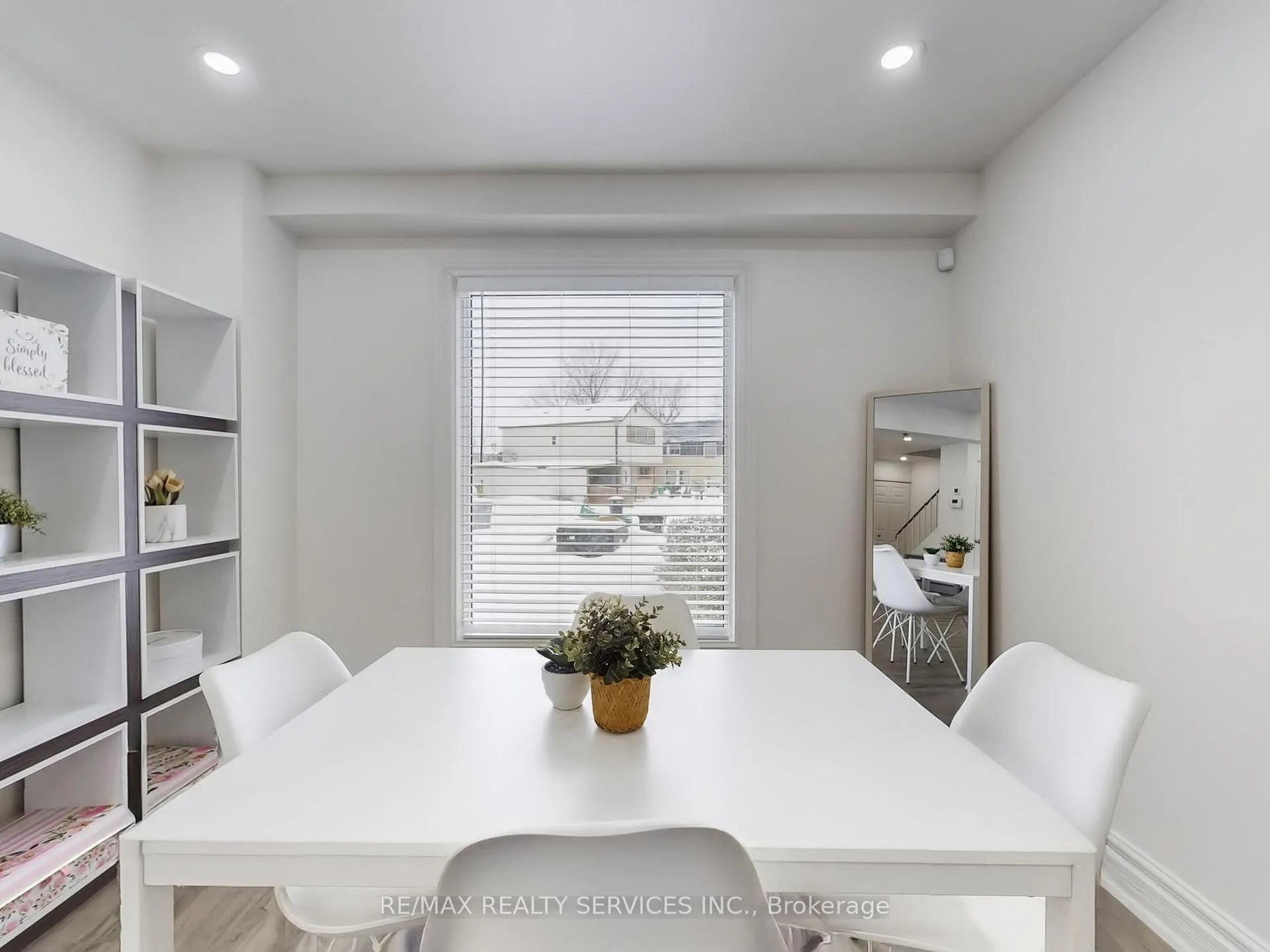 Photo 14 of 30 Haley Court, Brampton, Central Park — HOMEH