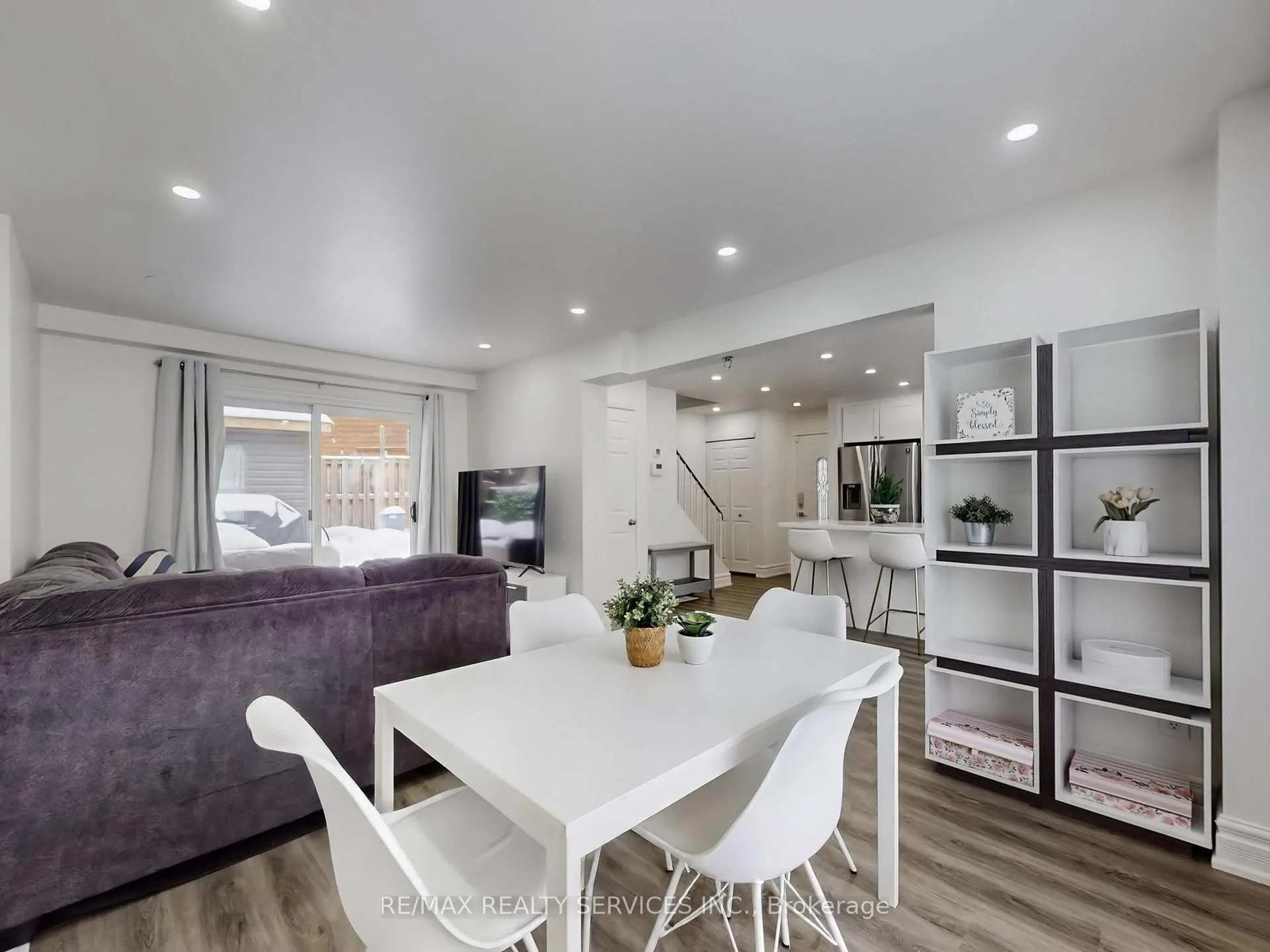 Photo 15 of 30 Haley Court, Brampton, Central Park — HOMEH