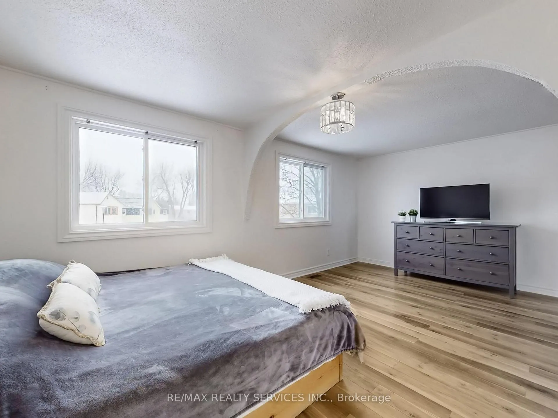 Photo 23 of 30 Haley Court, Brampton, Central Park — HOMEH