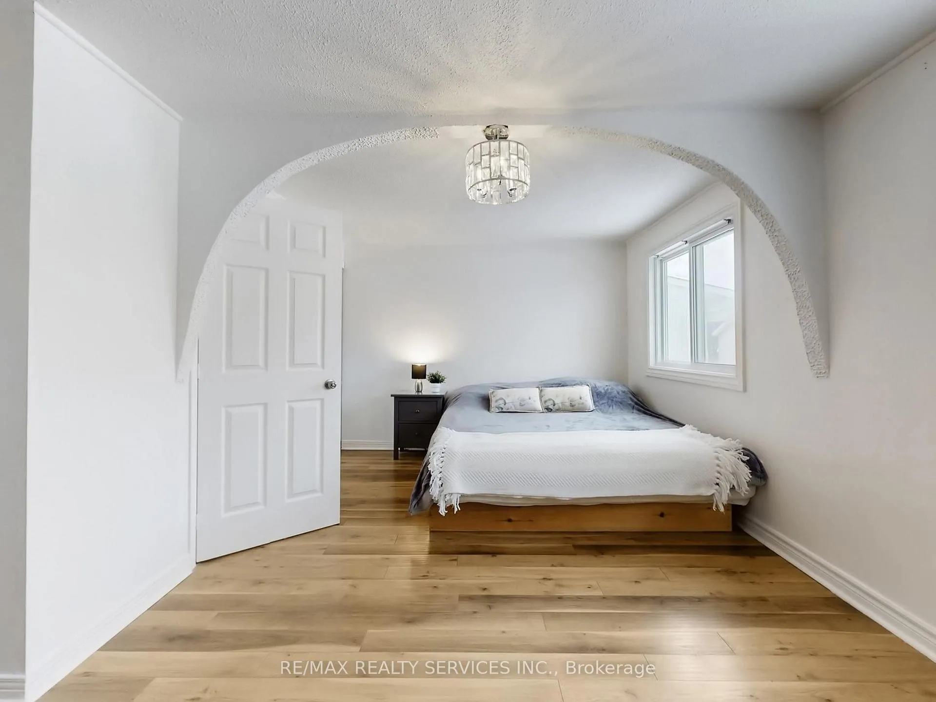 Photo 24 of 30 Haley Court, Brampton, Central Park — HOMEH