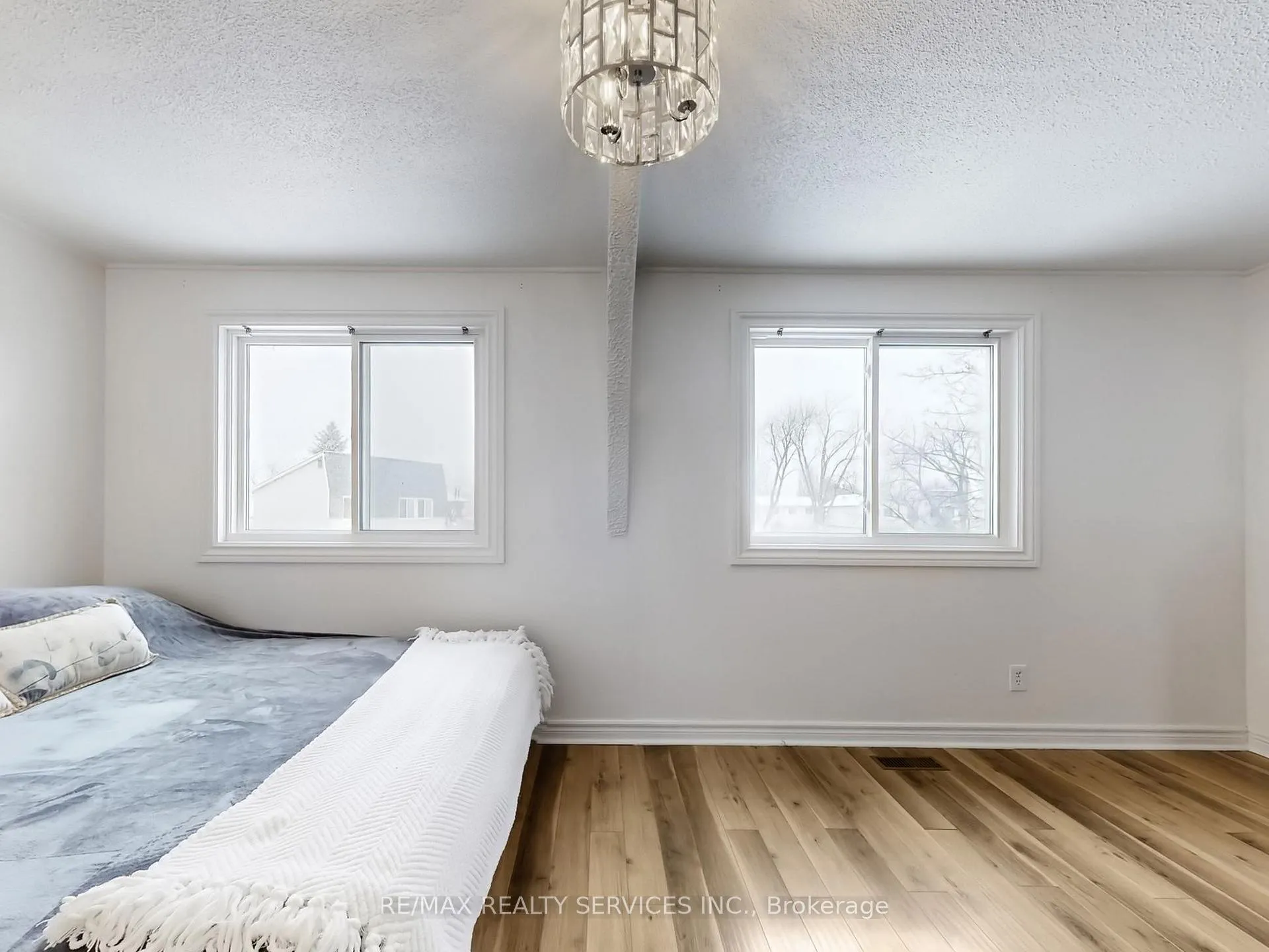 Photo 25 of 30 Haley Court, Brampton, Central Park — HOMEH