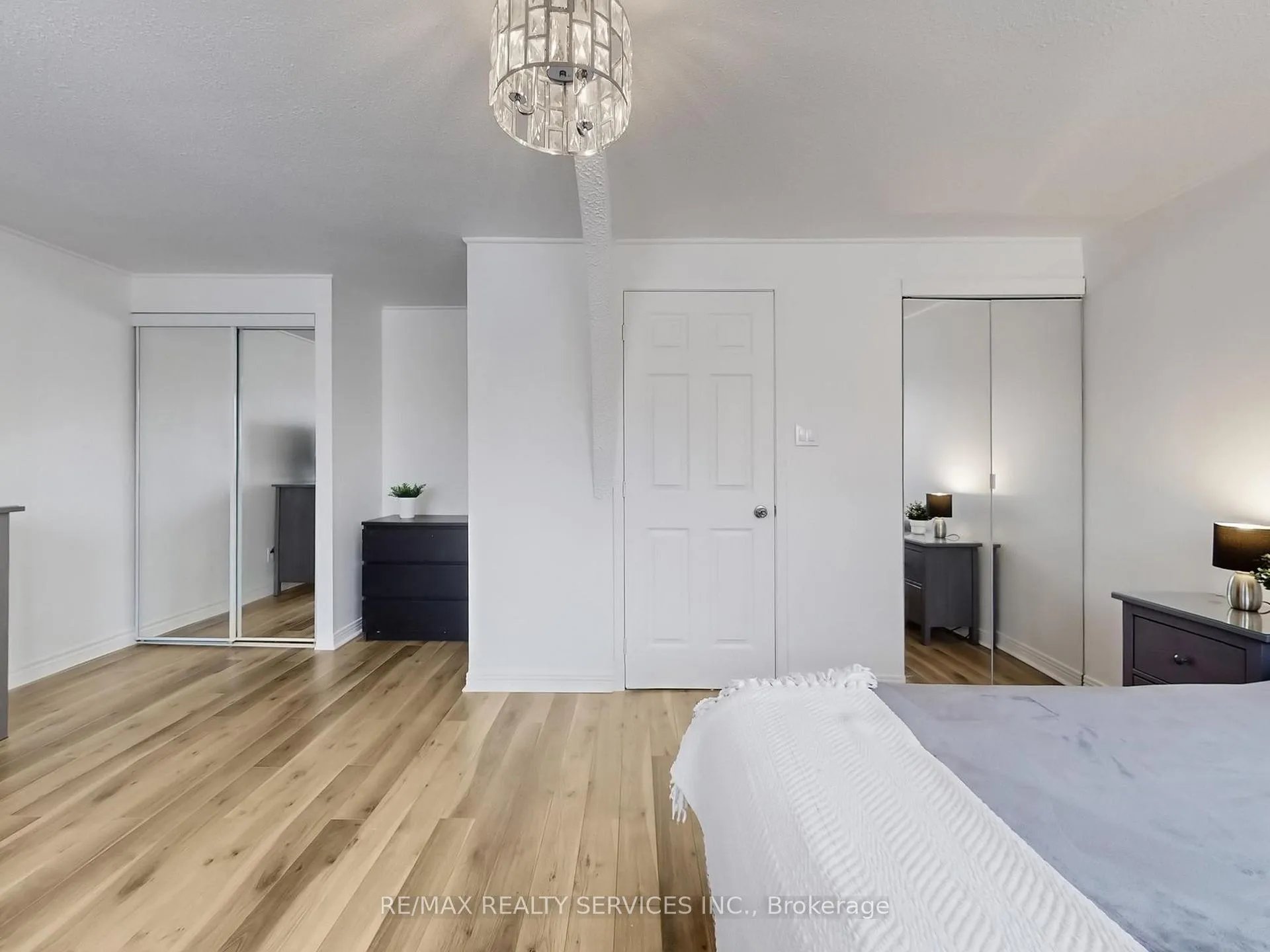 Photo 26 of 30 Haley Court, Brampton, Central Park — HOMEH