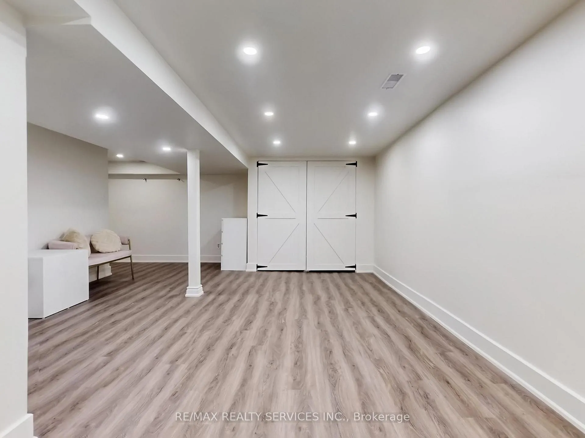 Photo 39 of 30 Haley Court, Brampton, Central Park — HOMEH