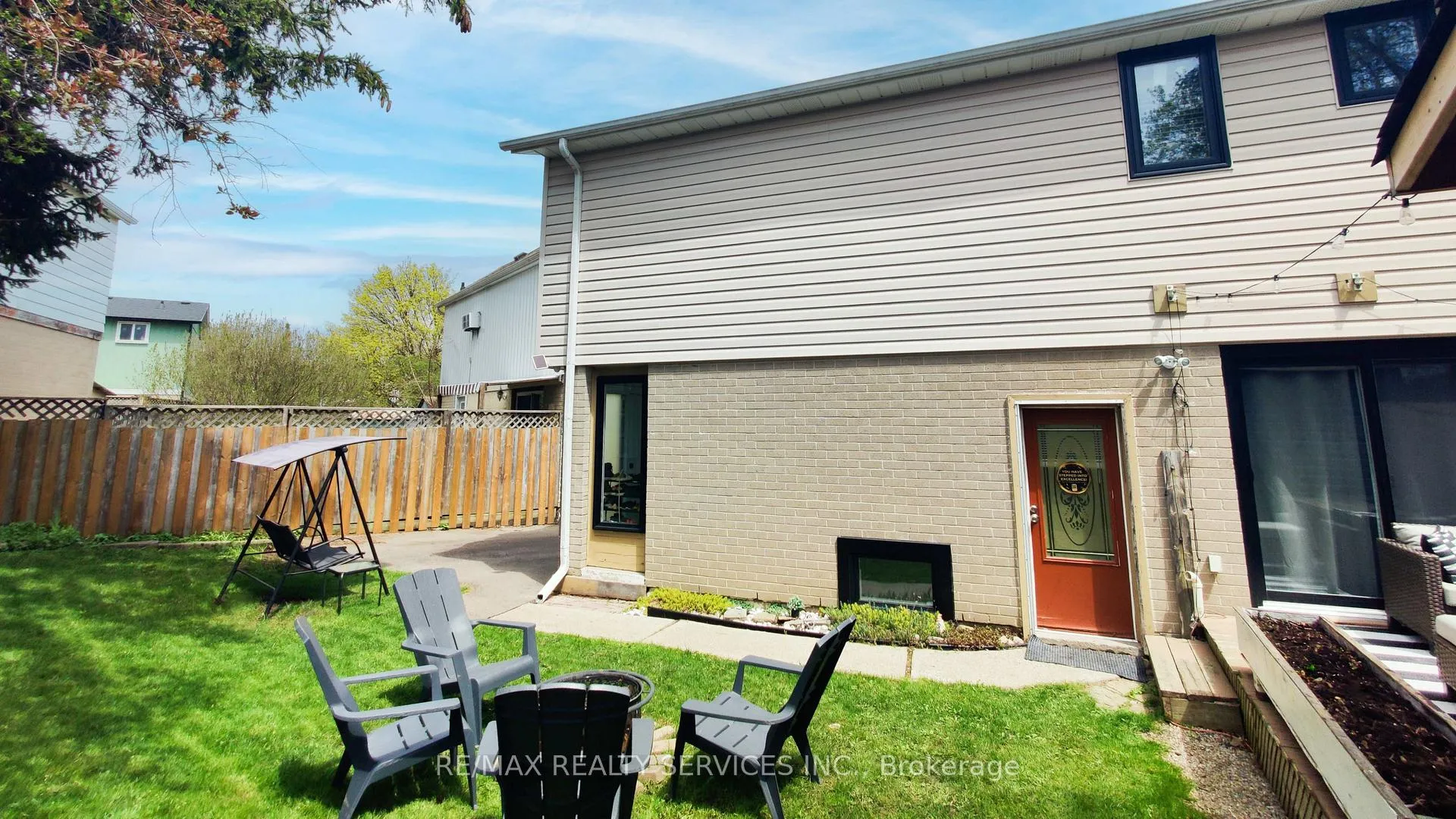 Photo 45 of 30 Haley Court, Brampton, Central Park — HOMEH