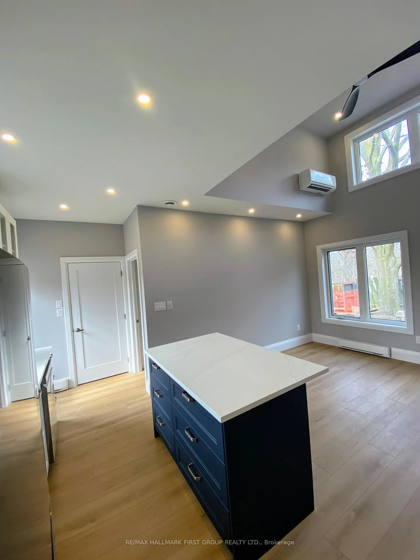 Photo 8 of 88 Codrington Street, Barrie, Codrington — HOMEH