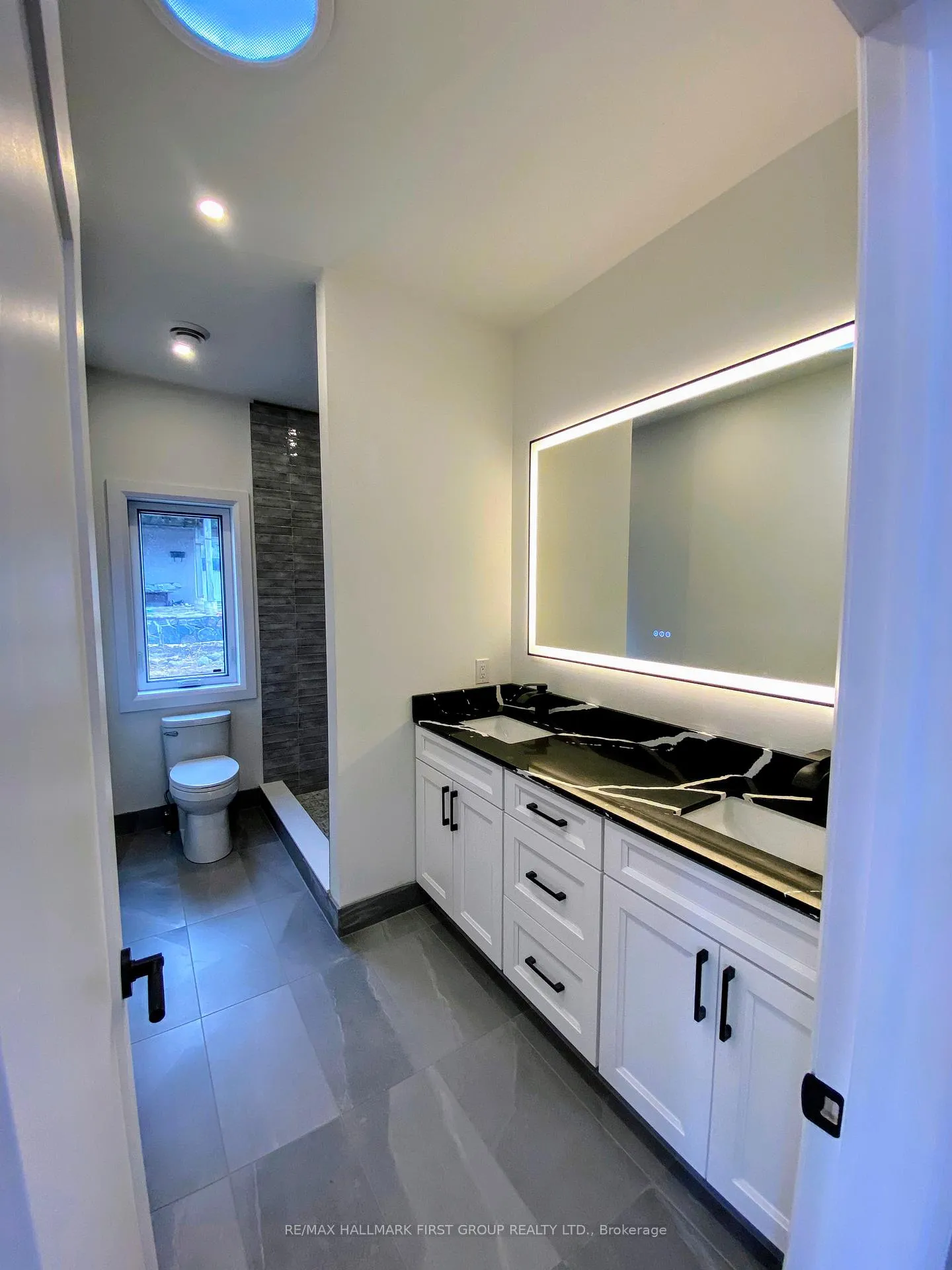 Photo 9 of 88 Codrington Street, Barrie, Codrington — HOMEH