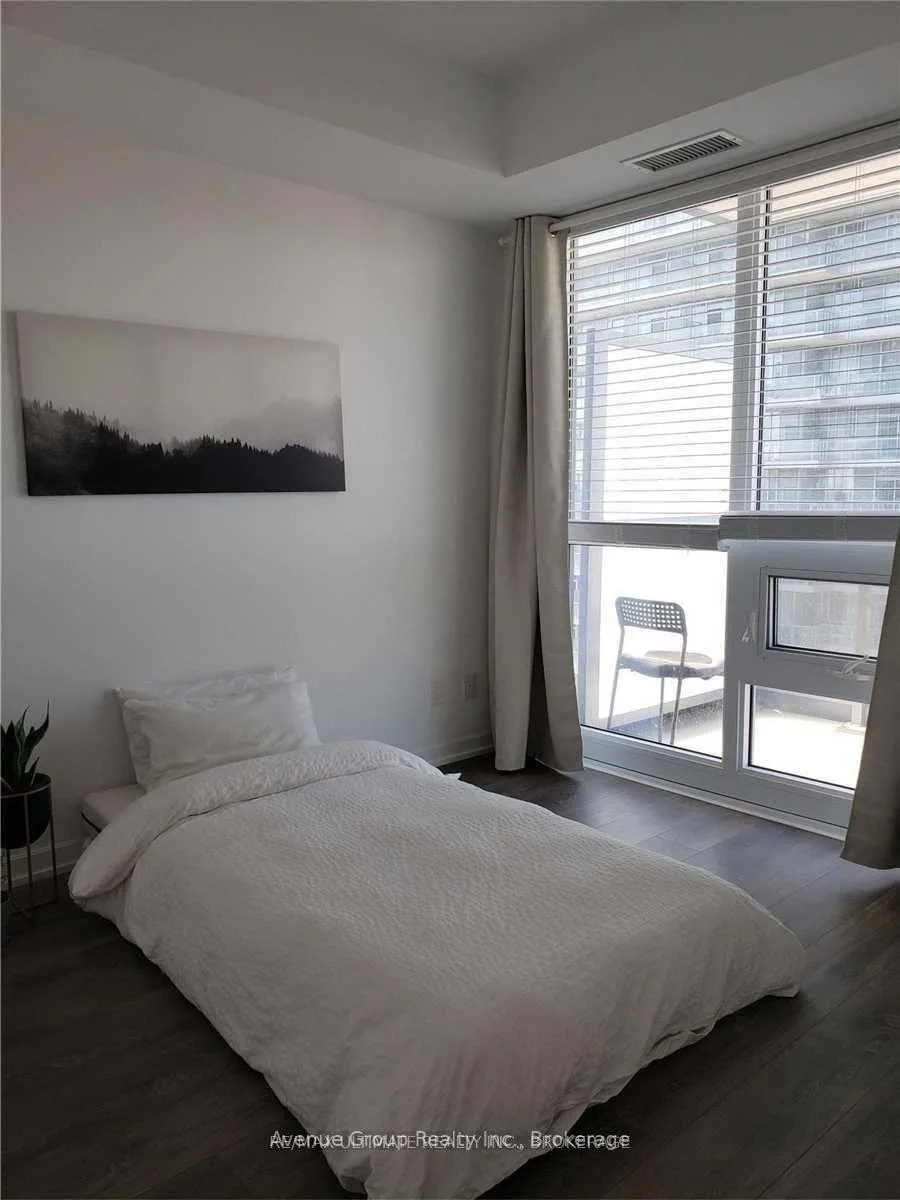 Photo 4 of Unit 1808, 56 Forest Manor Road, North York, Henry Farm — HOMEH