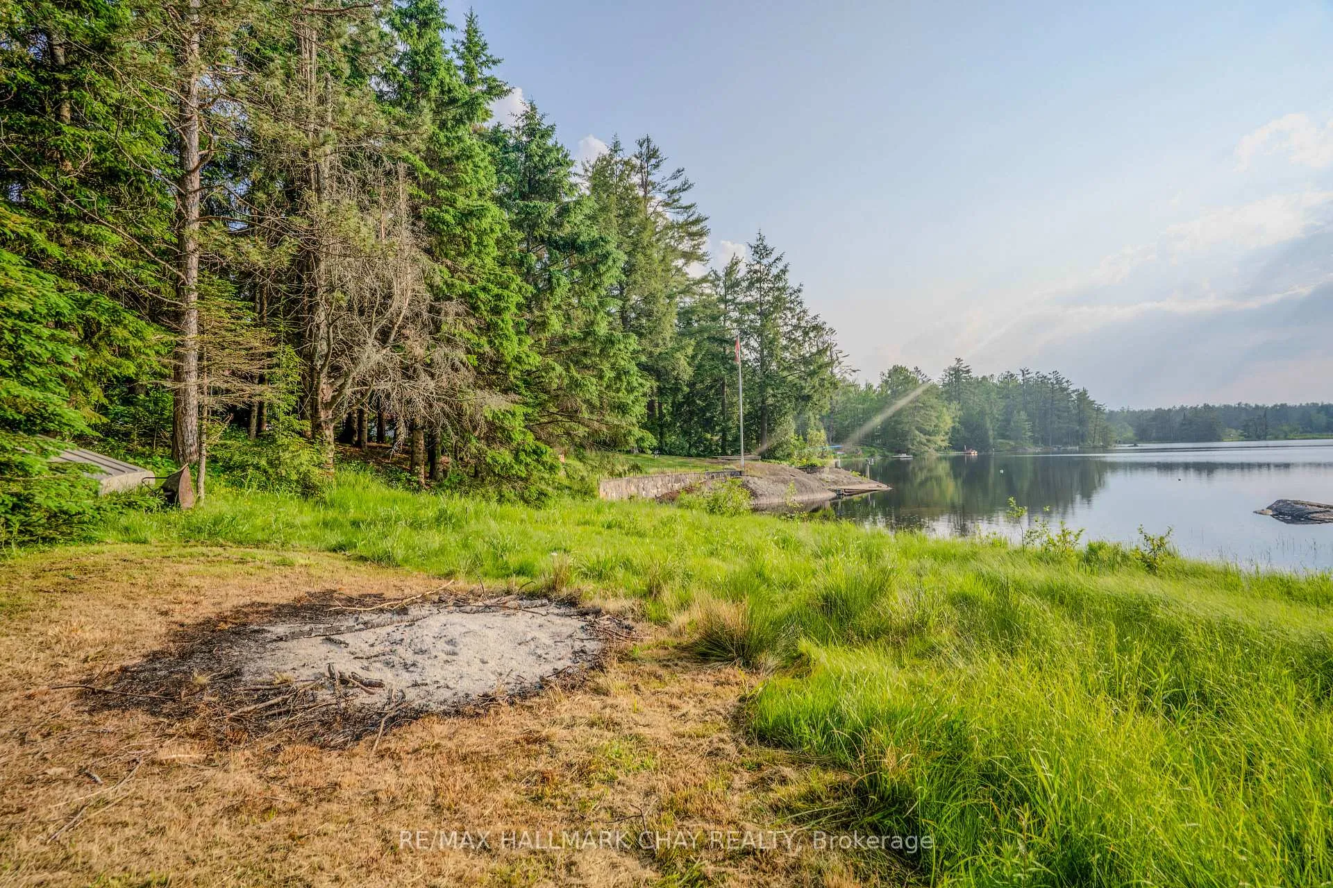 Photo 7 of 1070 Chaikof Road, Bracebridge, Draper — HOMEH