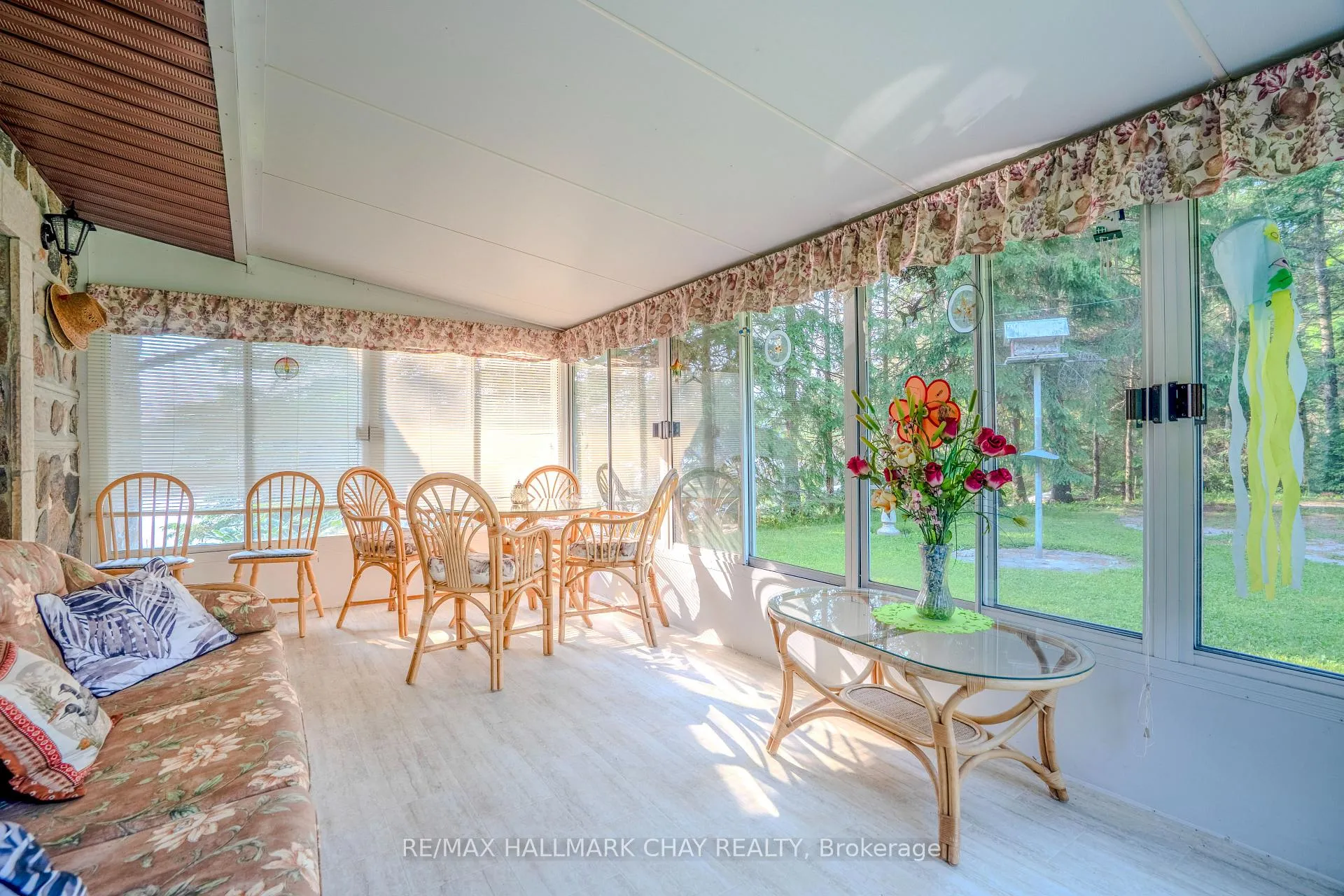 Photo 10 of 1070 Chaikof Road, Bracebridge, Draper — HOMEH