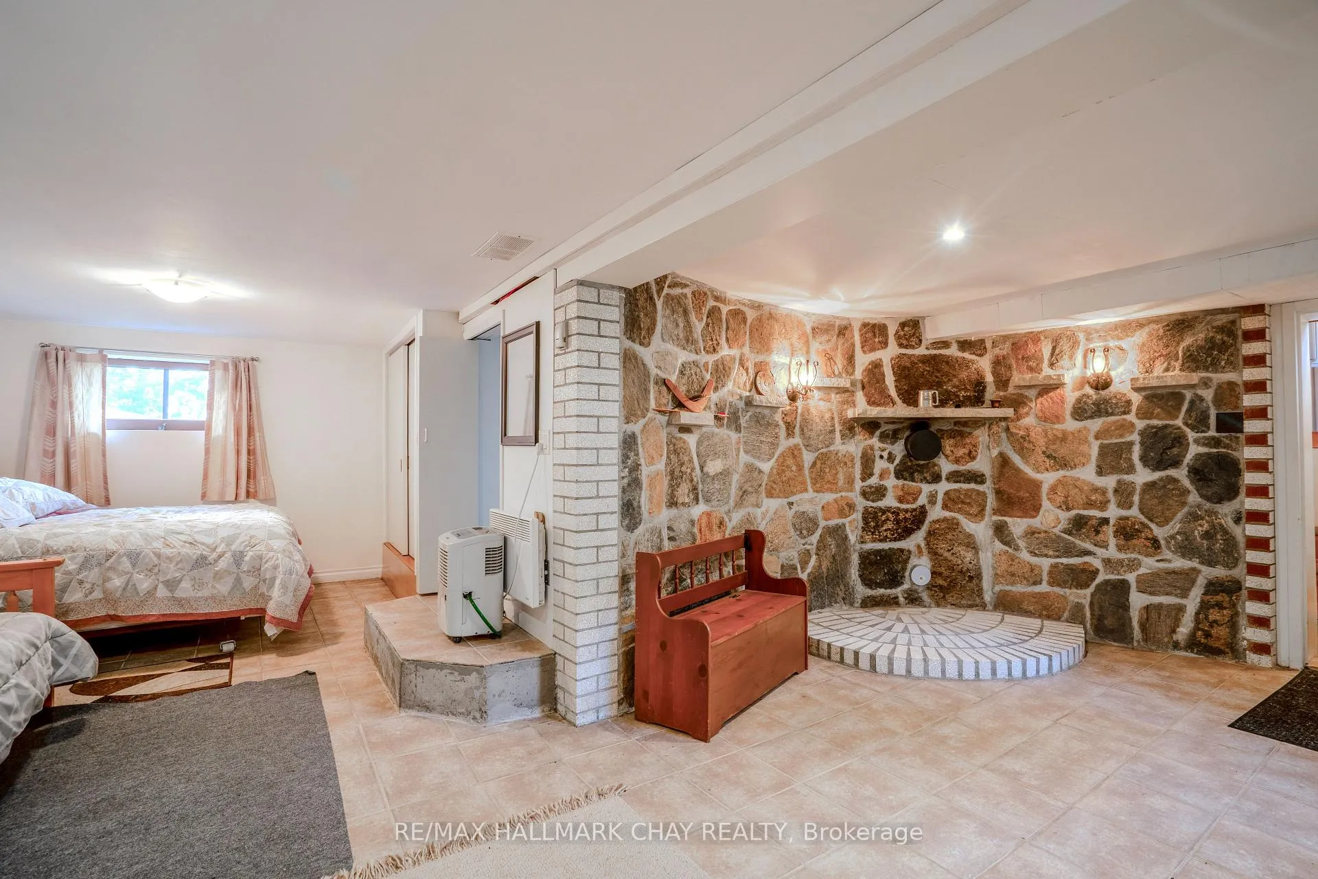 Photo 27 of 1070 Chaikof Road, Bracebridge, Draper — HOMEH