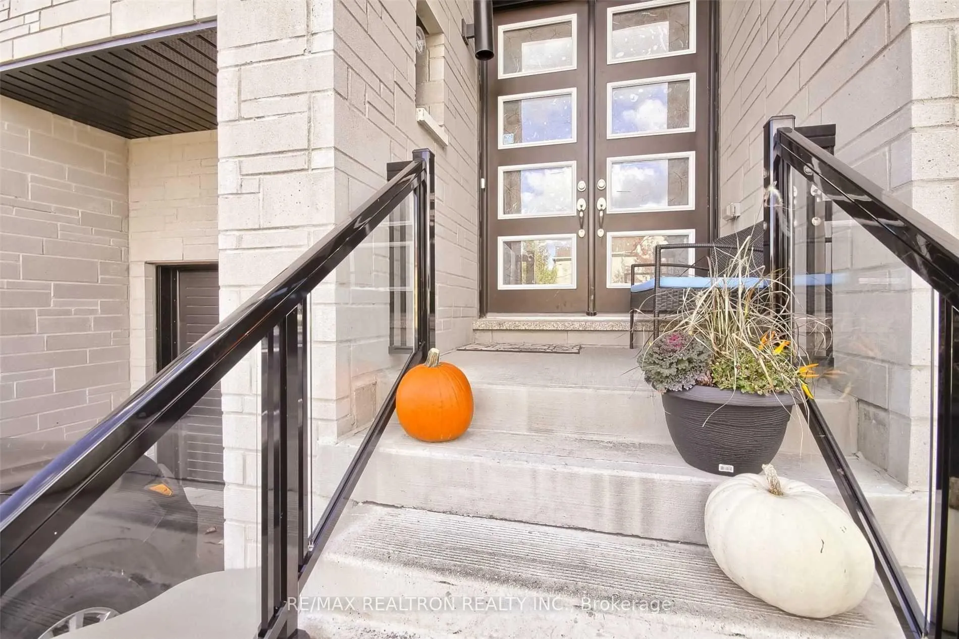 Photo 2 of Unit Main, 111 Lebovic Campus Drive, Vaughan, Patterson — HOMEH