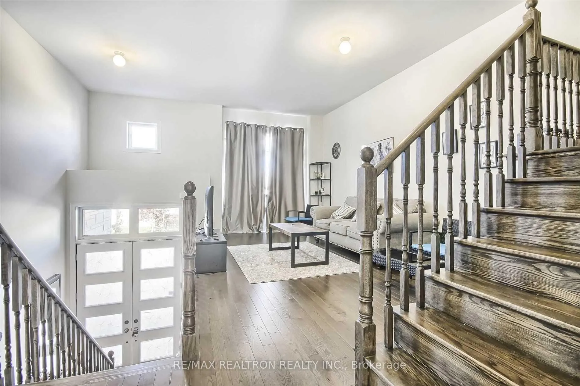 Photo 3 of Unit Main, 111 Lebovic Campus Drive, Vaughan, Patterson — HOMEH