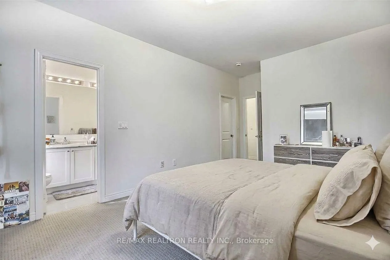 Photo 10 of Unit Main, 111 Lebovic Campus Drive, Vaughan, Patterson — HOMEH