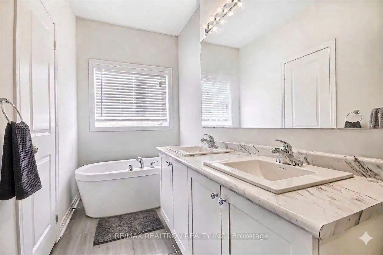 Photo 12 of Unit Main, 111 Lebovic Campus Drive, Vaughan, Patterson — HOMEH