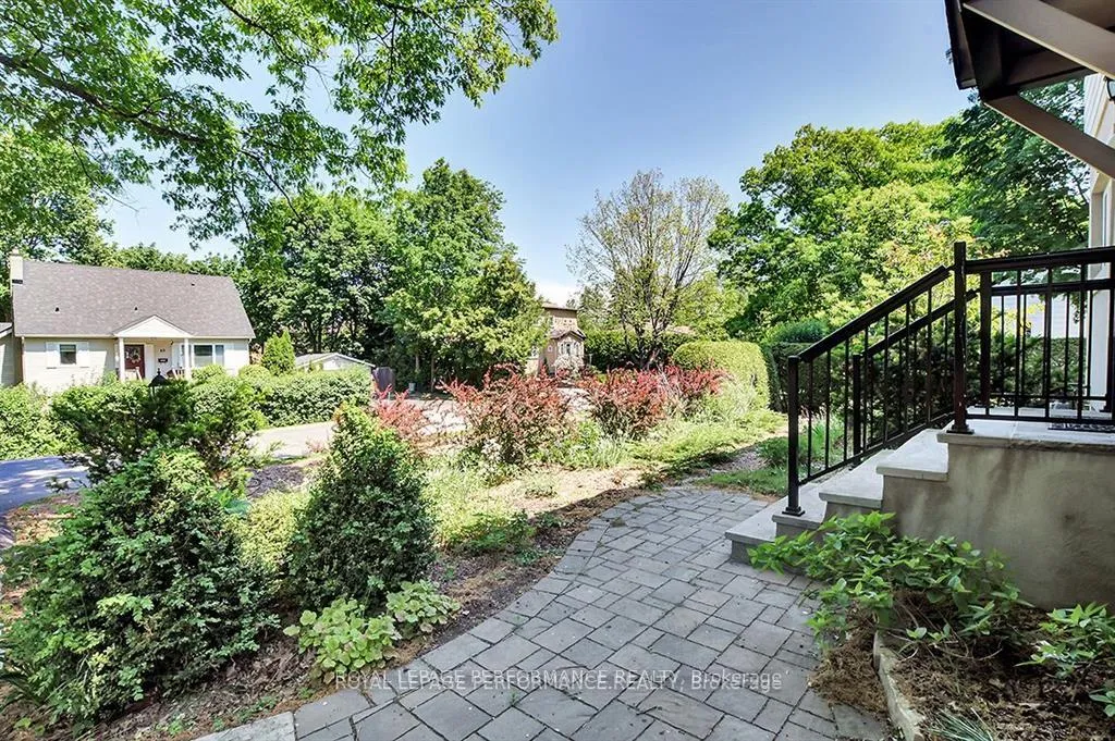 Photo 3 of 64 Starwood Road, Ottawa, Meadowlands/St. Claire Gardens — HOMEH