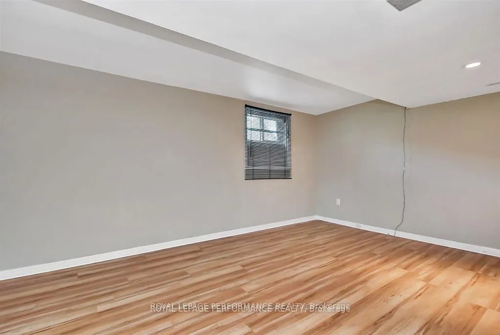 Photo 20 of 64 Starwood Road, Ottawa, Meadowlands/St. Claire Gardens — HOMEH
