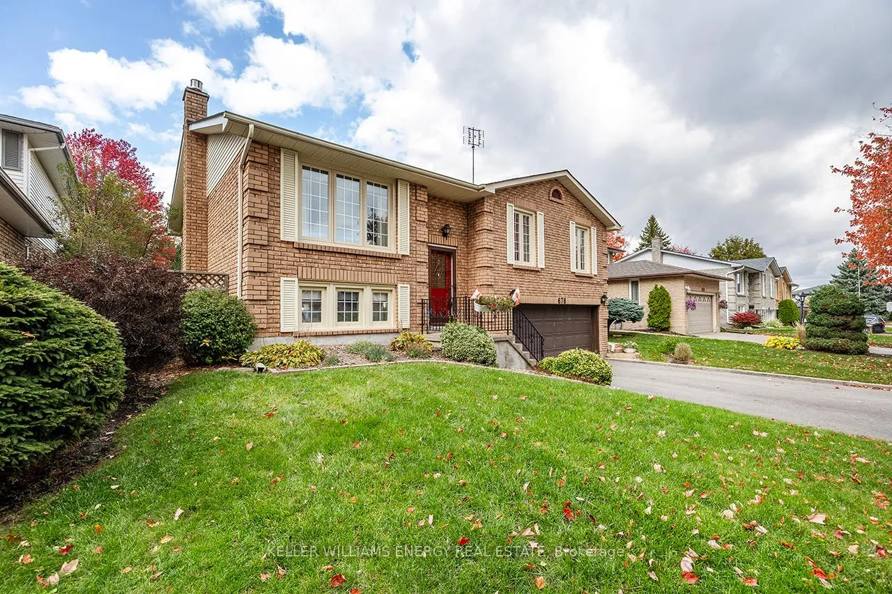 Photo 3 of 676 Whistler Drive, Oshawa, Northglen — HOMEH