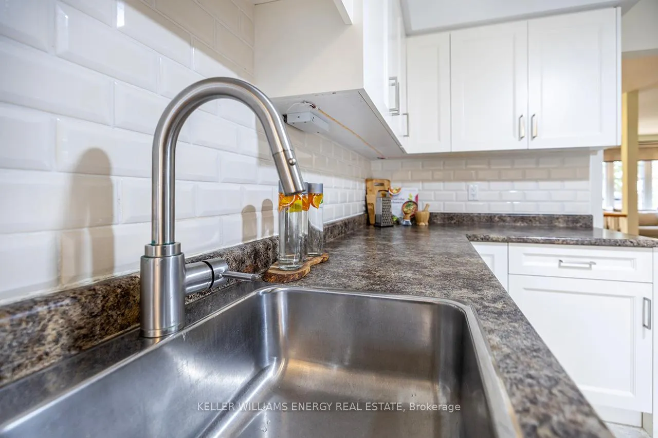 Photo 9 of 676 Whistler Drive, Oshawa, Northglen — HOMEH