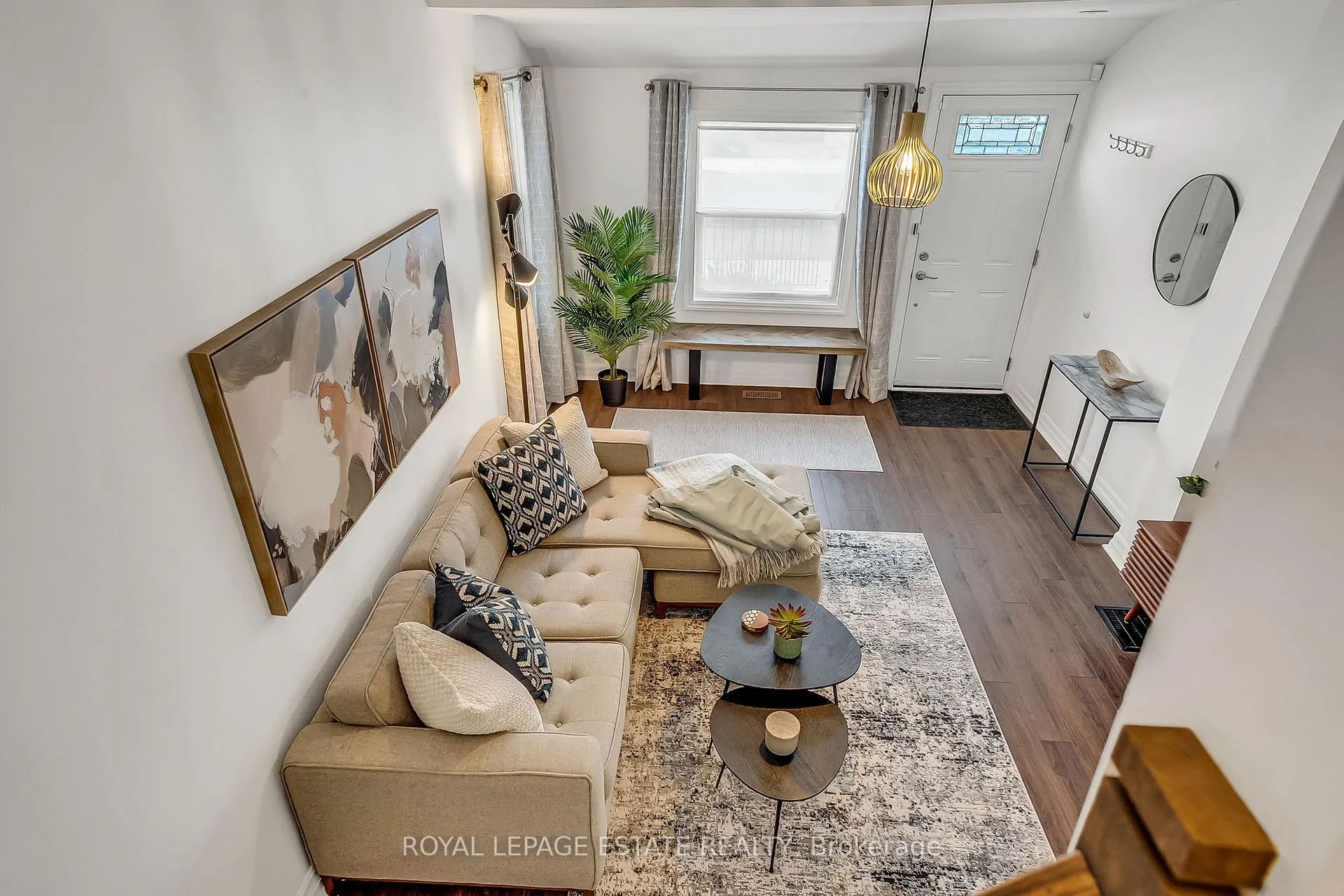Photo 5 of 240 Cedarvale Avenue, Toronto, Woodbine-Lumsden — HOMEH