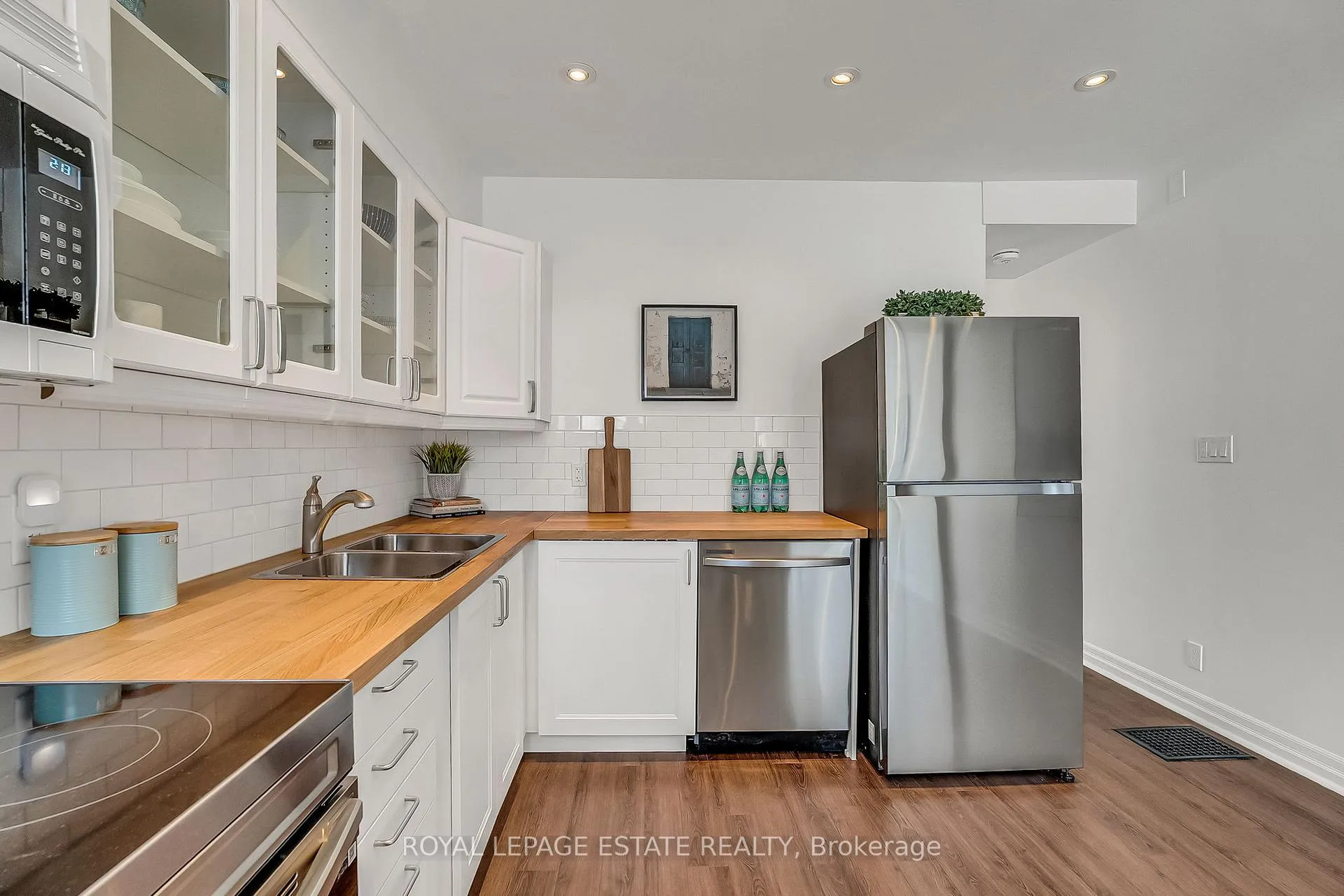 Photo 11 of 240 Cedarvale Avenue, Toronto, Woodbine-Lumsden — HOMEH