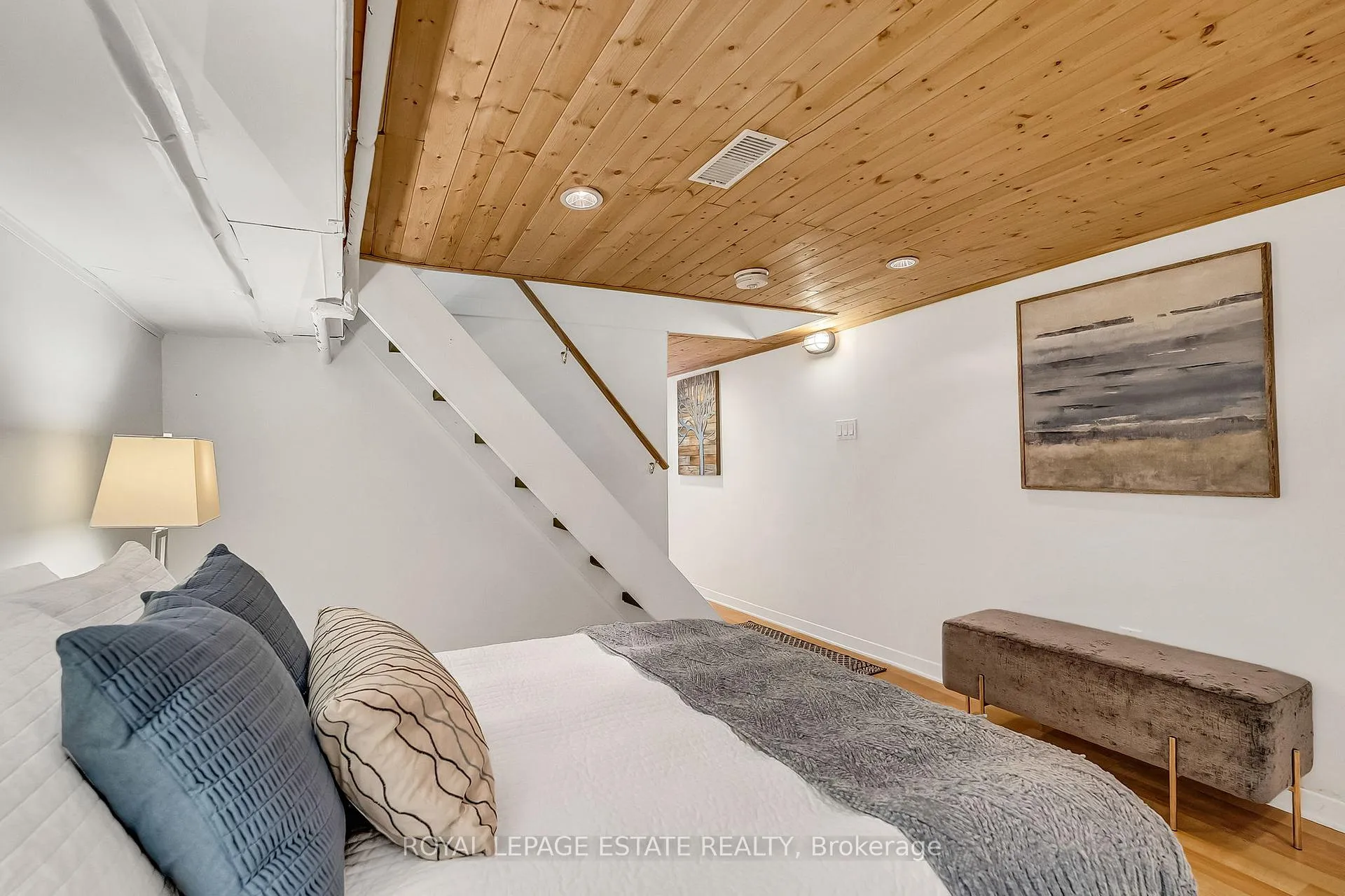 Photo 29 of 240 Cedarvale Avenue, Toronto, Woodbine-Lumsden — HOMEH