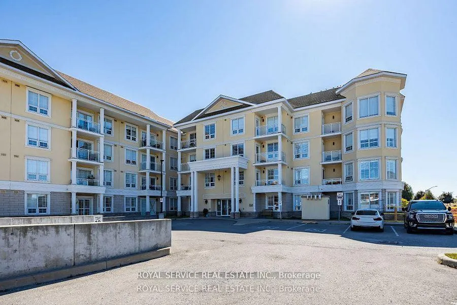Photo 2 of Unit 220, 21 Brookhouse Drive, Clarington, Newcastle — HOMEH