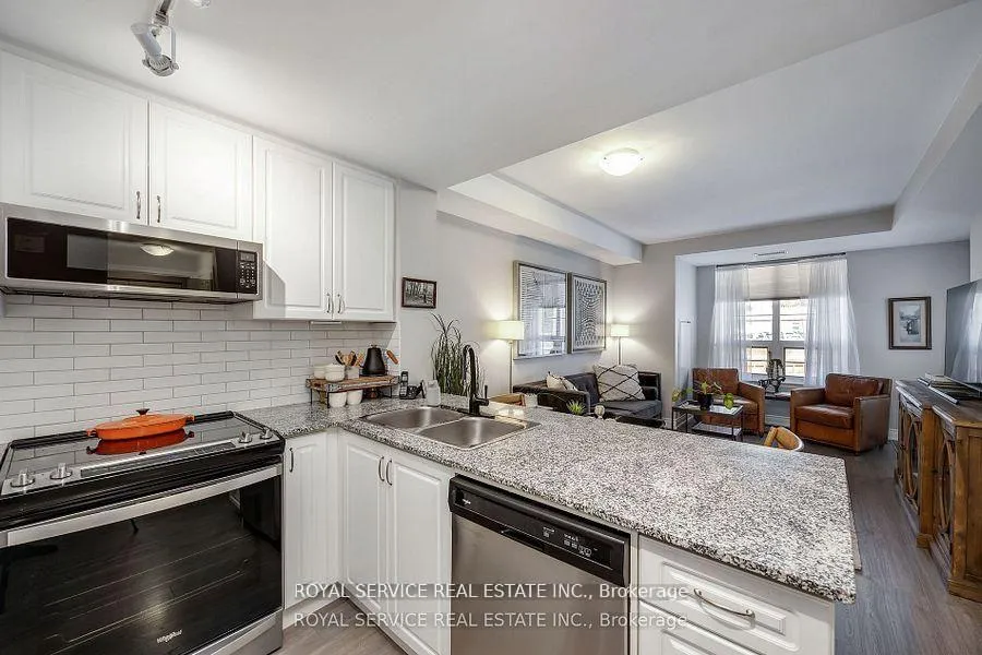 Photo 10 of Unit 220, 21 Brookhouse Drive, Clarington, Newcastle — HOMEH