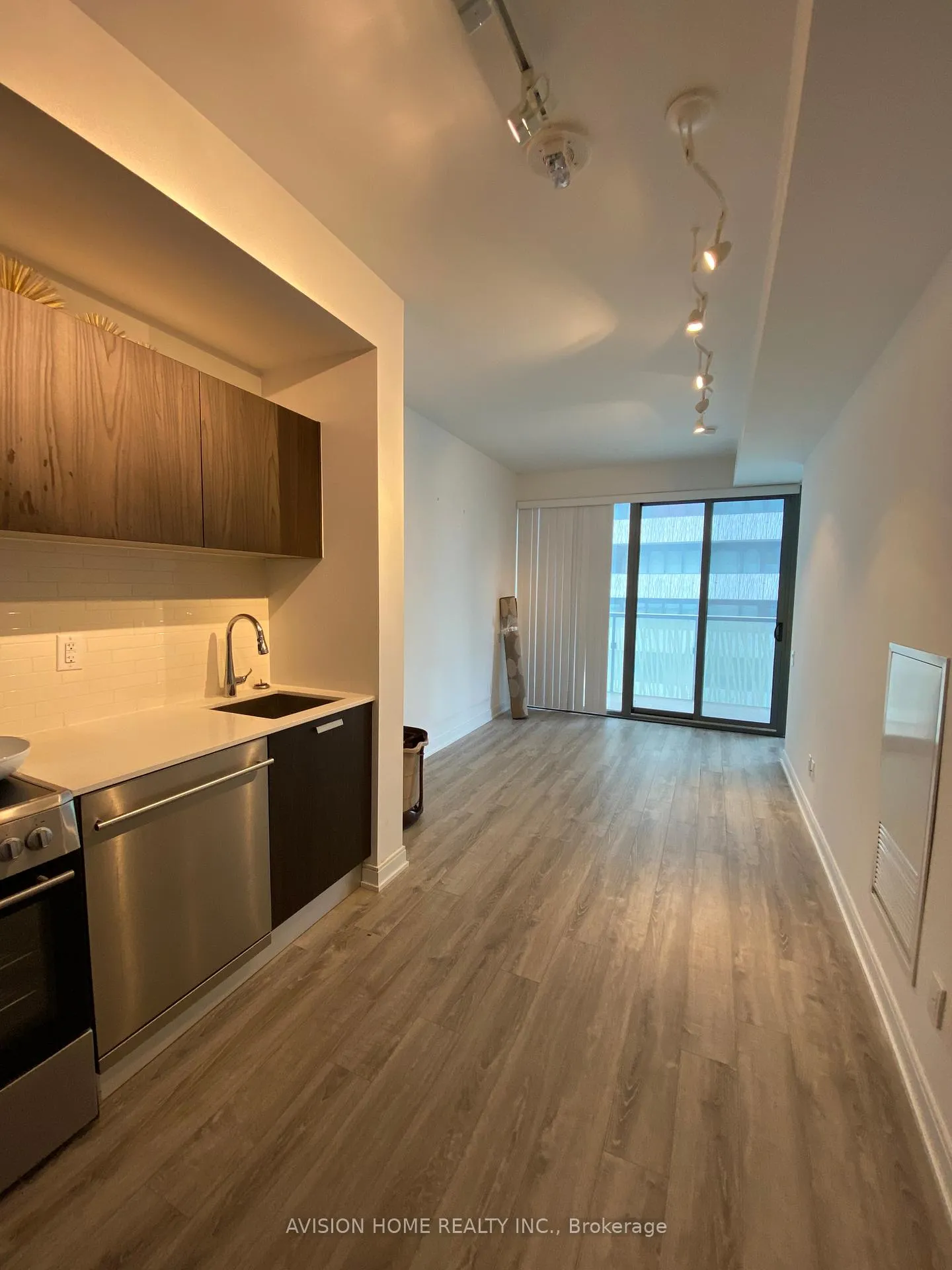 Photo 4 of Unit 1407, 50 Charles Street, Toronto, Church-Yonge Corridor — HOMEH