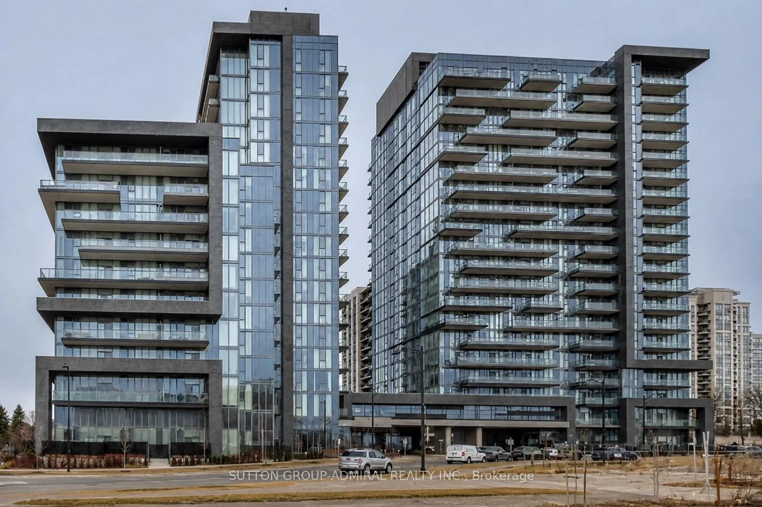 Front of Unit 1405, 20 Gatineau Drive