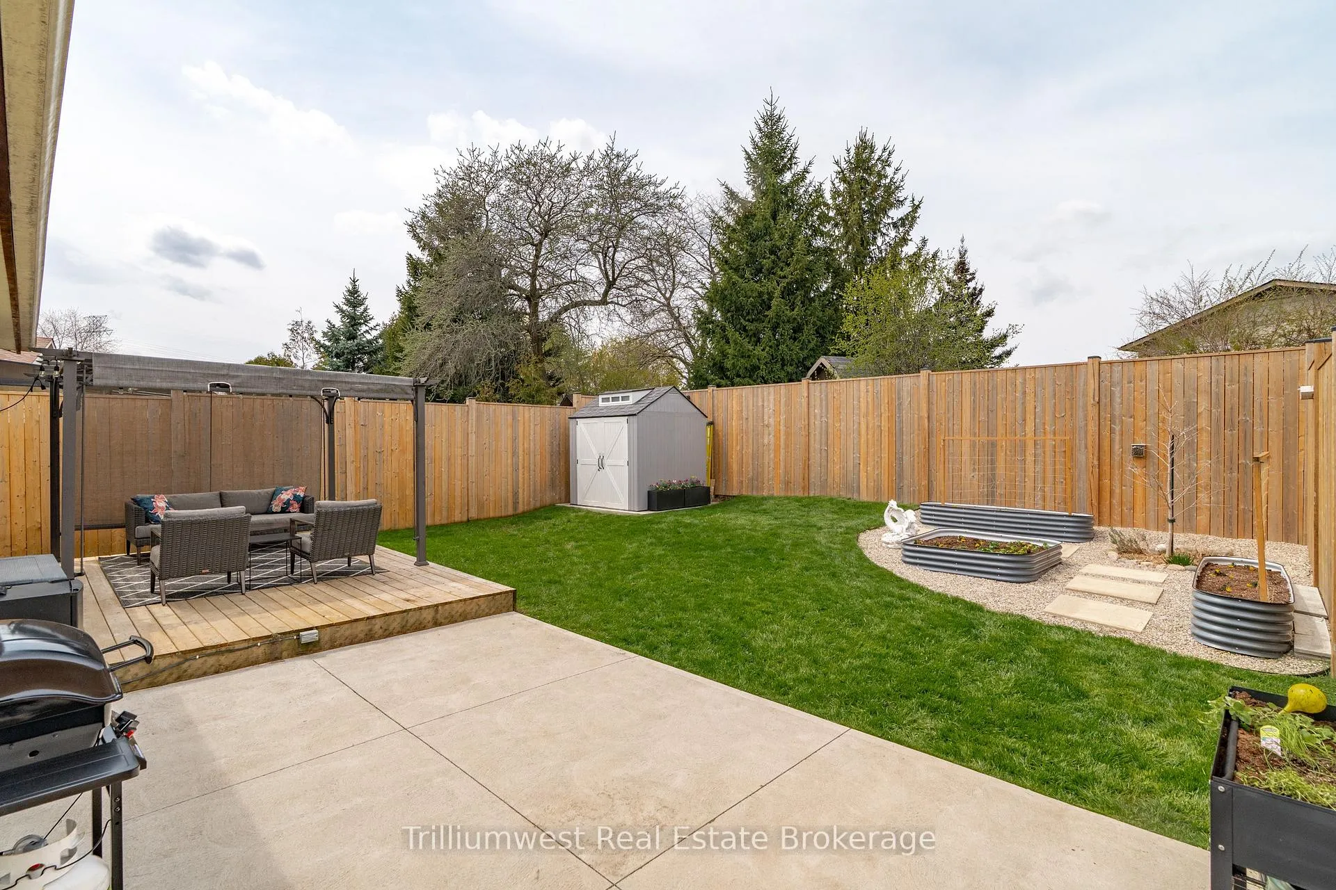 Photo 33 of 6 Broken Oak Crescent, Kitchener, Forest Heights — HOMEH