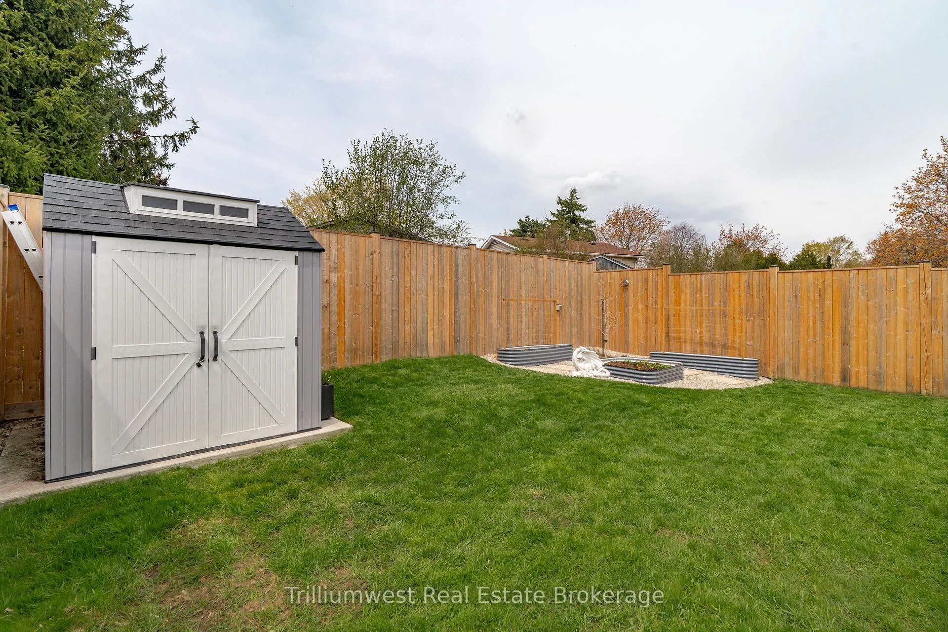 Photo 37 of 6 Broken Oak Crescent, Kitchener, Forest Heights — HOMEH