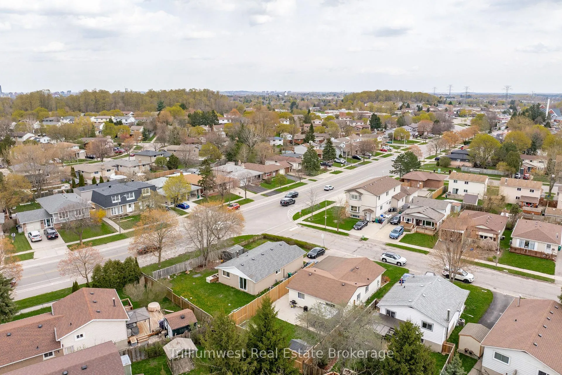 Photo 43 of 6 Broken Oak Crescent, Kitchener, Forest Heights — HOMEH