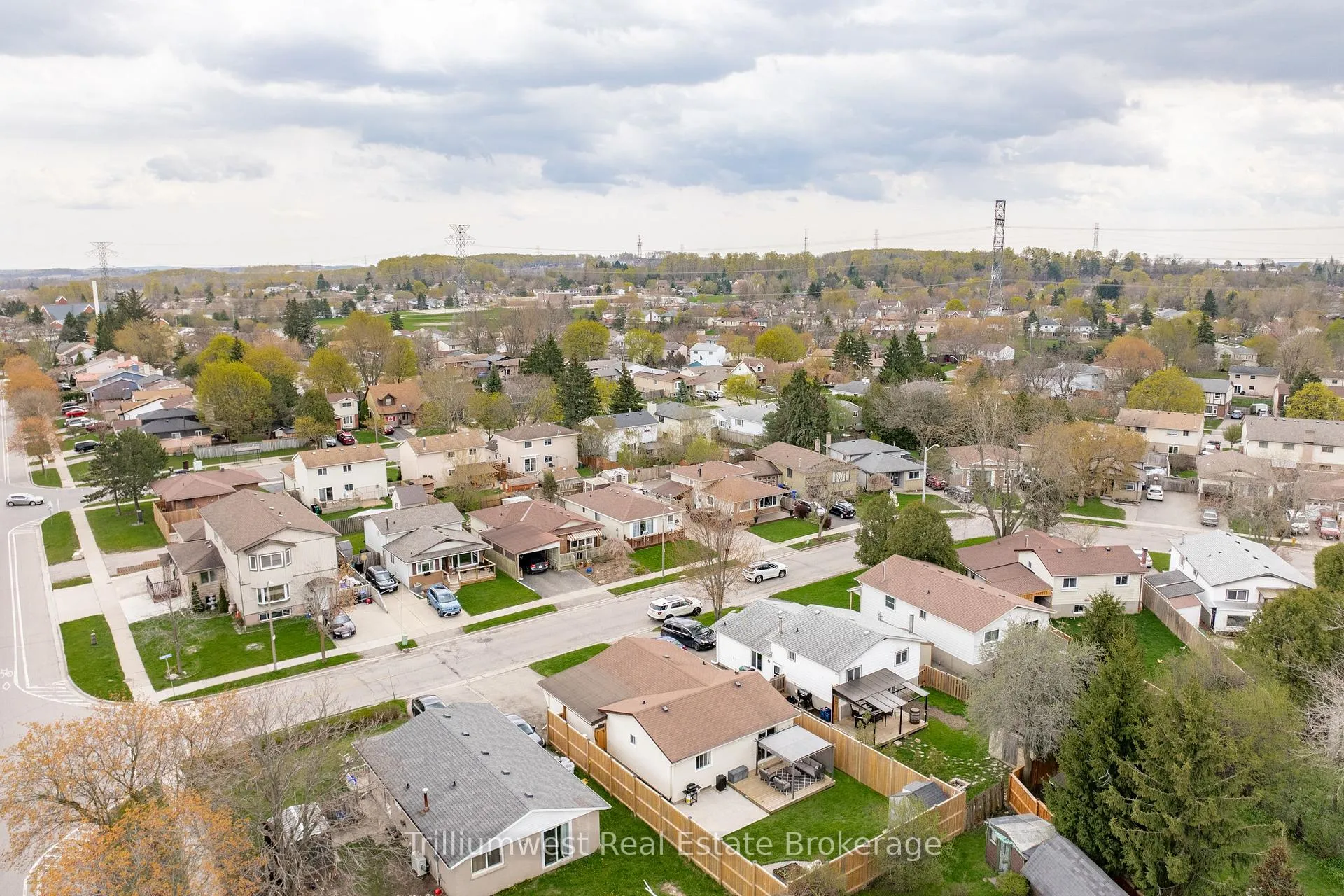 Photo 45 of 6 Broken Oak Crescent, Kitchener, Forest Heights — HOMEH