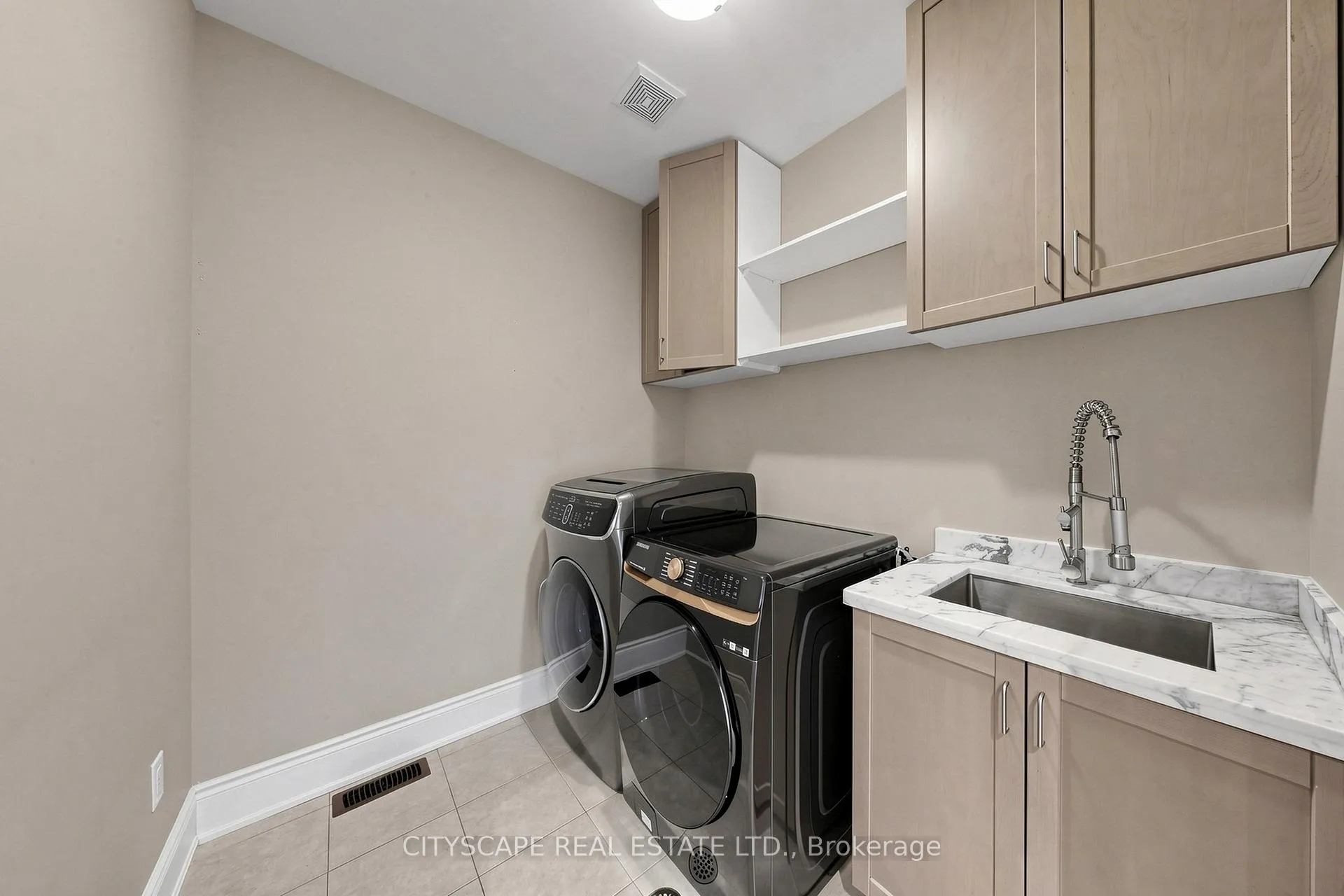 Photo 35 of 3207 William Rose Way, Oakville, Joshua Meadows — HOMEH