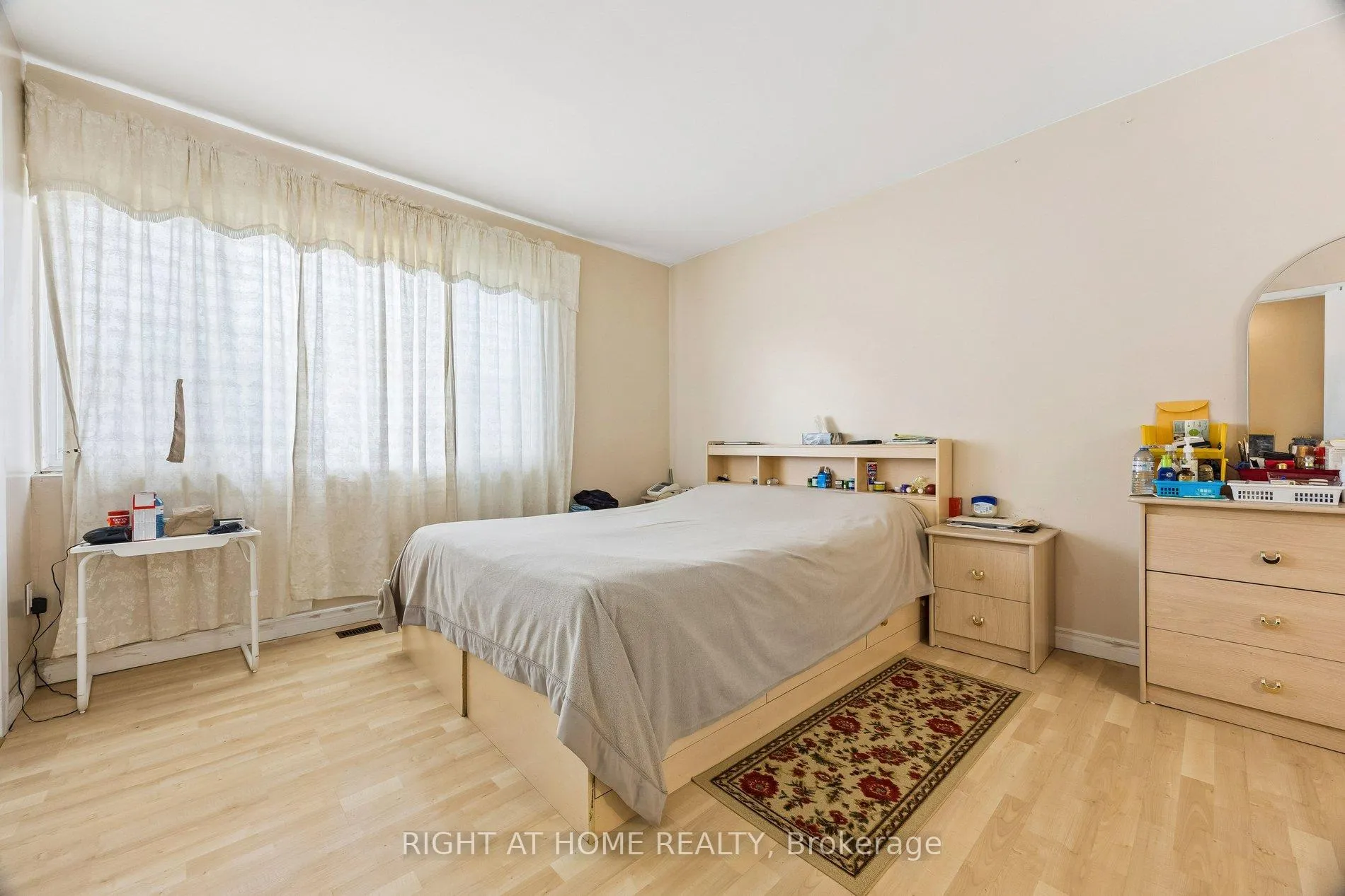 Photo 12 of Unit 5, 2002 Martin Grove Road, Etobicoke, West Humber-Clairville — HOMEH