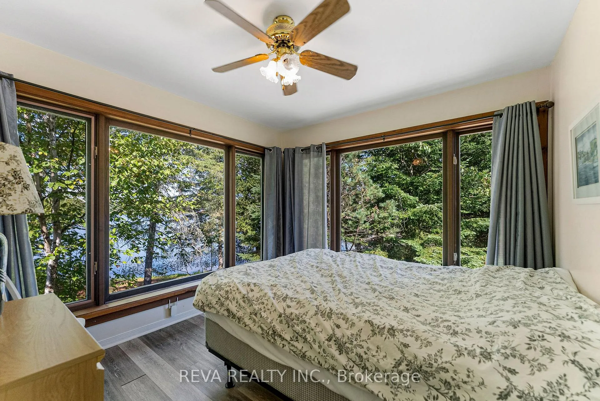 Photo 18 of 32 Lake View Lane, Faraday — HOMEH