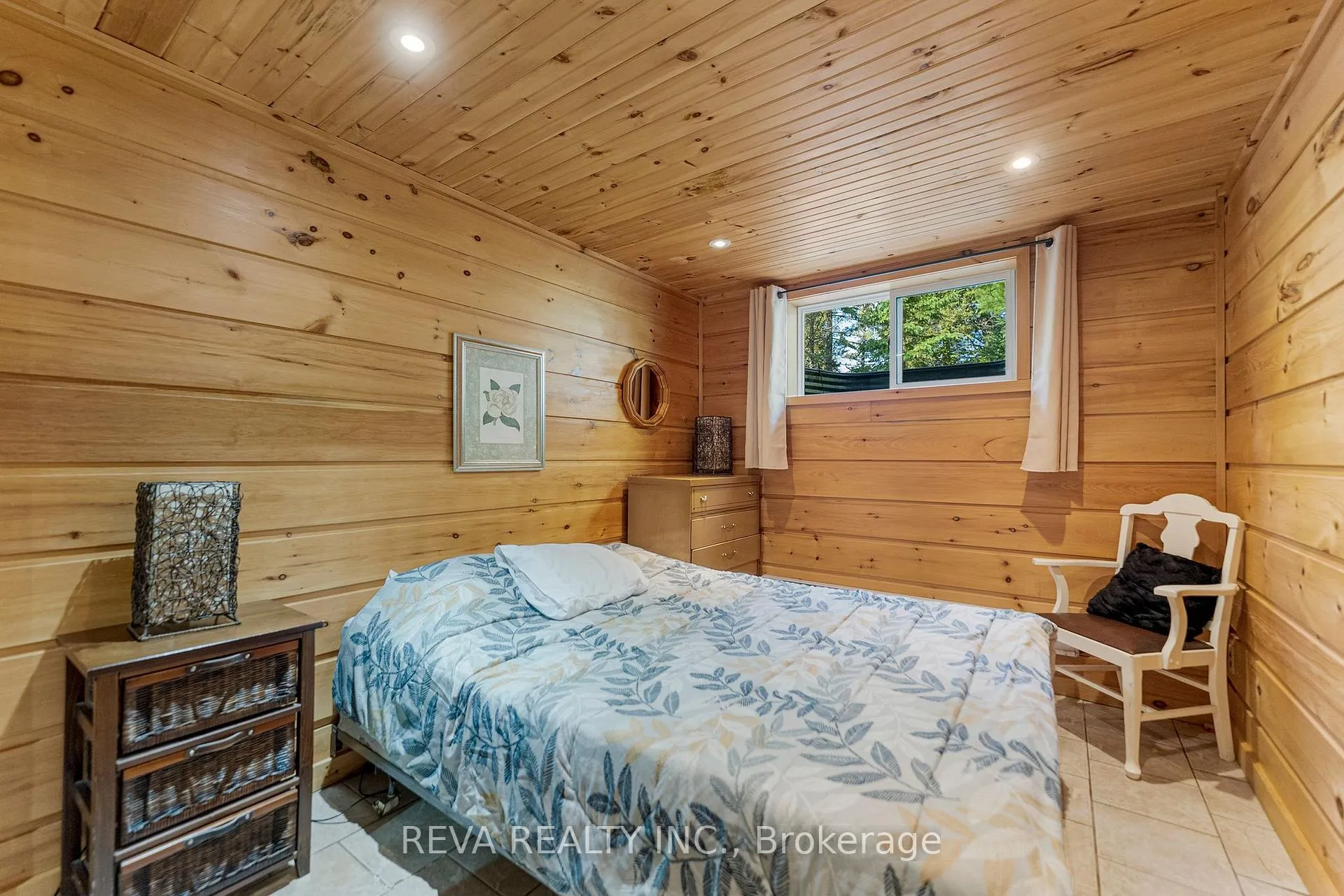 Photo 20 of 32 Lake View Lane, Faraday — HOMEH