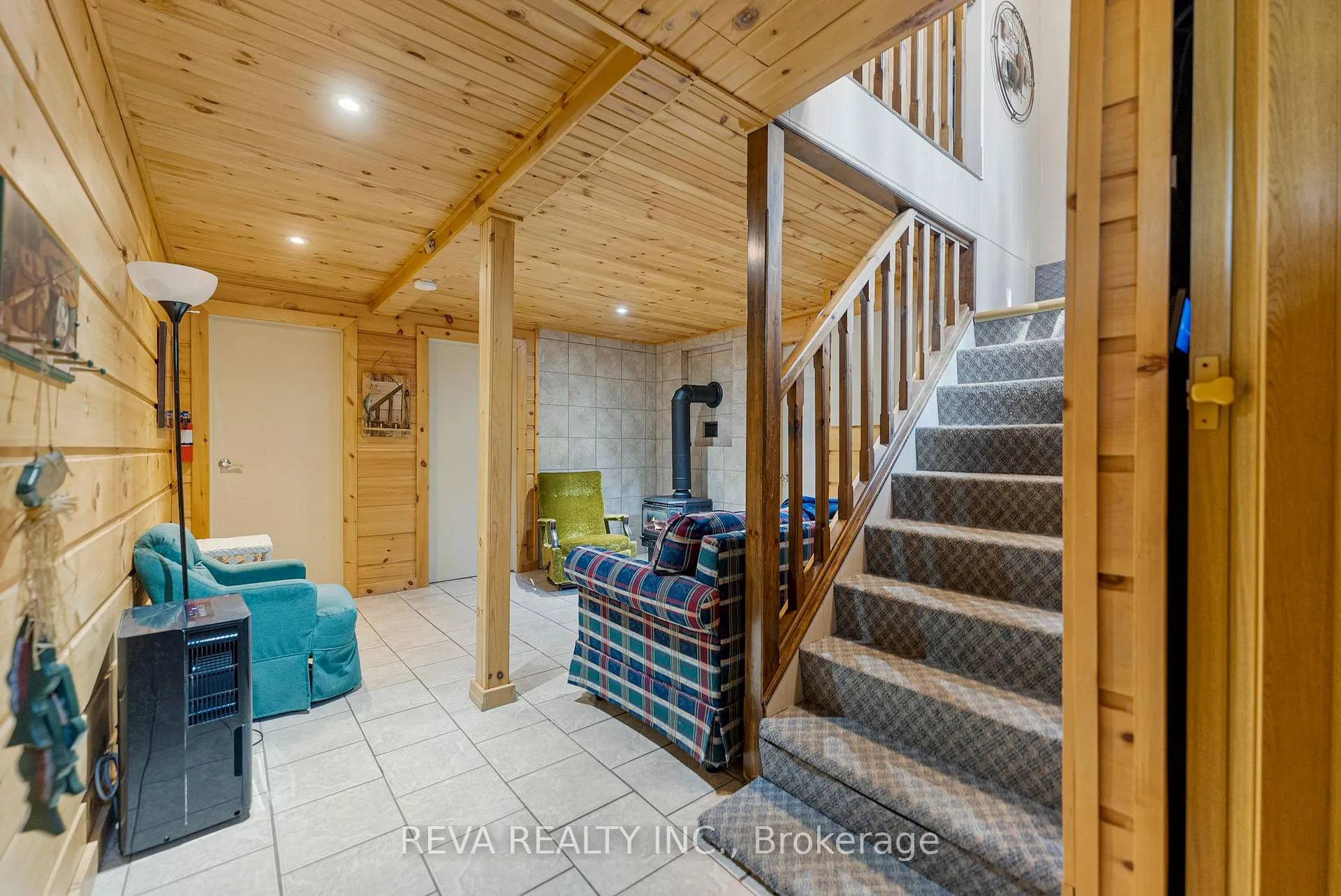 Photo 26 of 32 Lake View Lane, Faraday — HOMEH