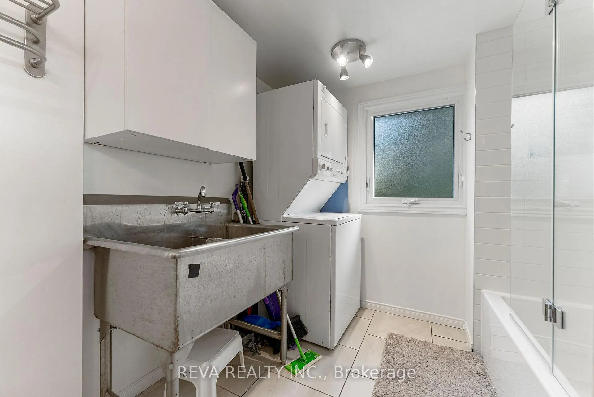 Photo 31 of 32 Lake View Lane, Faraday — HOMEH
