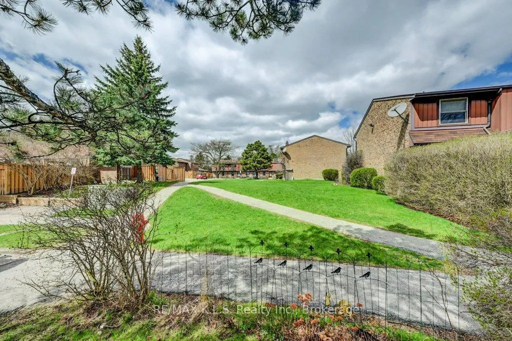 Photo 4 of Unit 45, 235 Ferguson Avenue, Cambridge — HOMEH