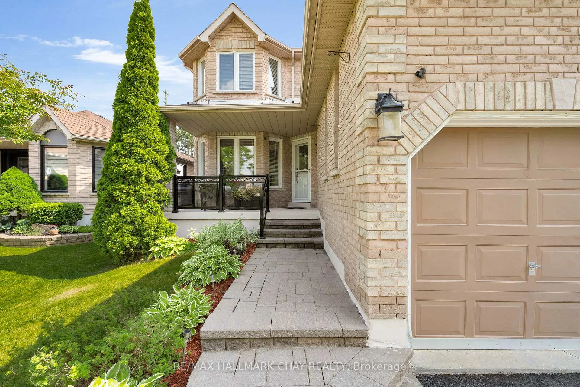 Photo 2 of 57 Violet Street, Barrie, Holly — HOMEH
