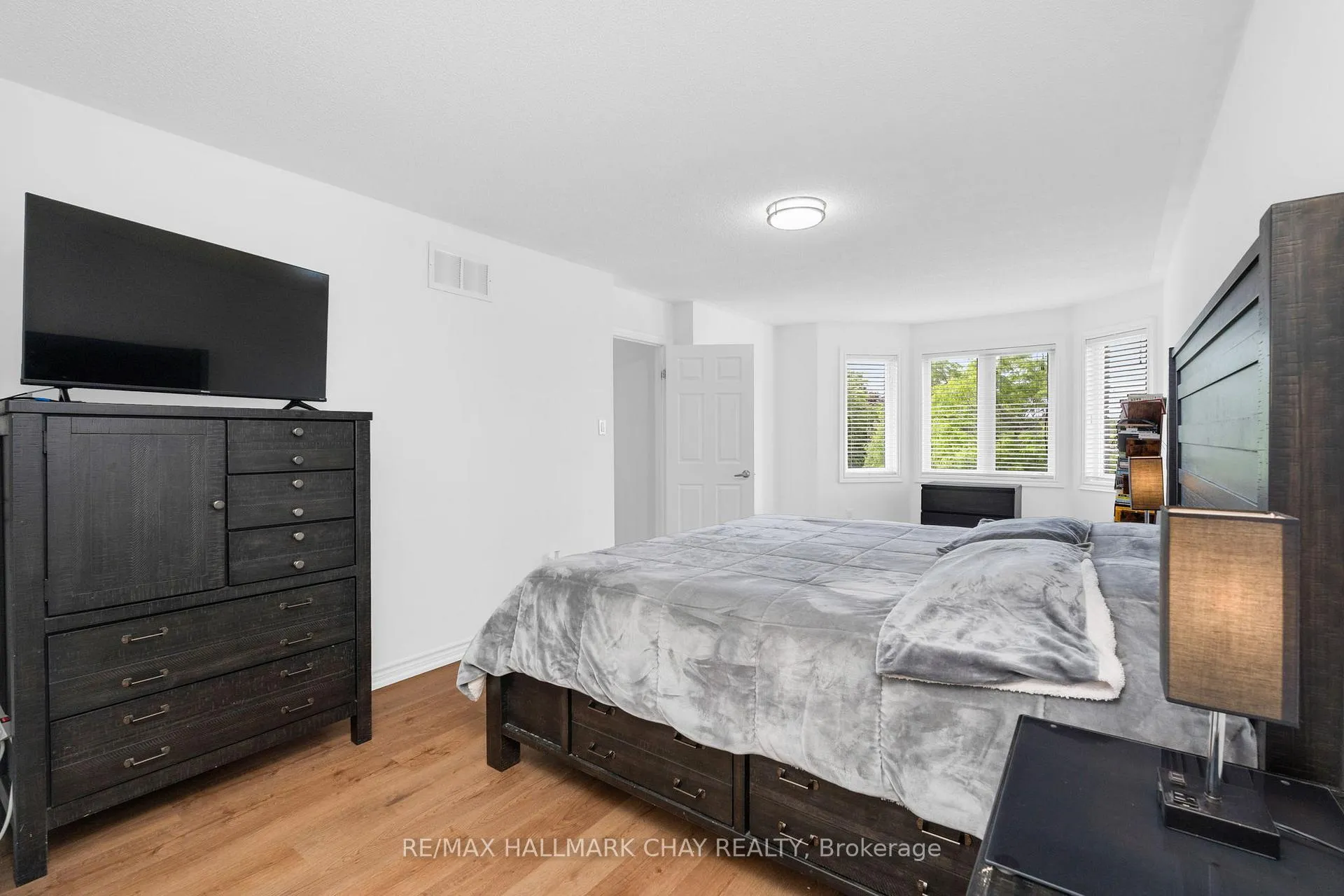 Photo 14 of 57 Violet Street, Barrie, Holly — HOMEH