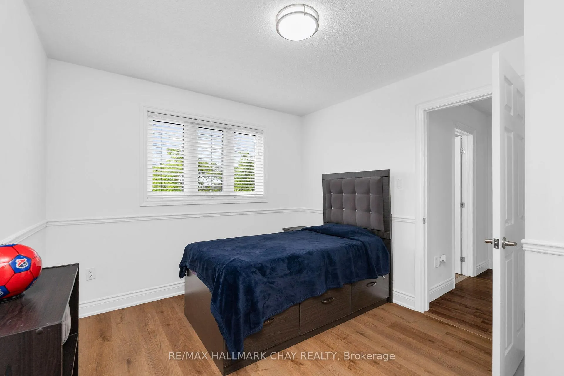 Photo 16 of 57 Violet Street, Barrie, Holly — HOMEH