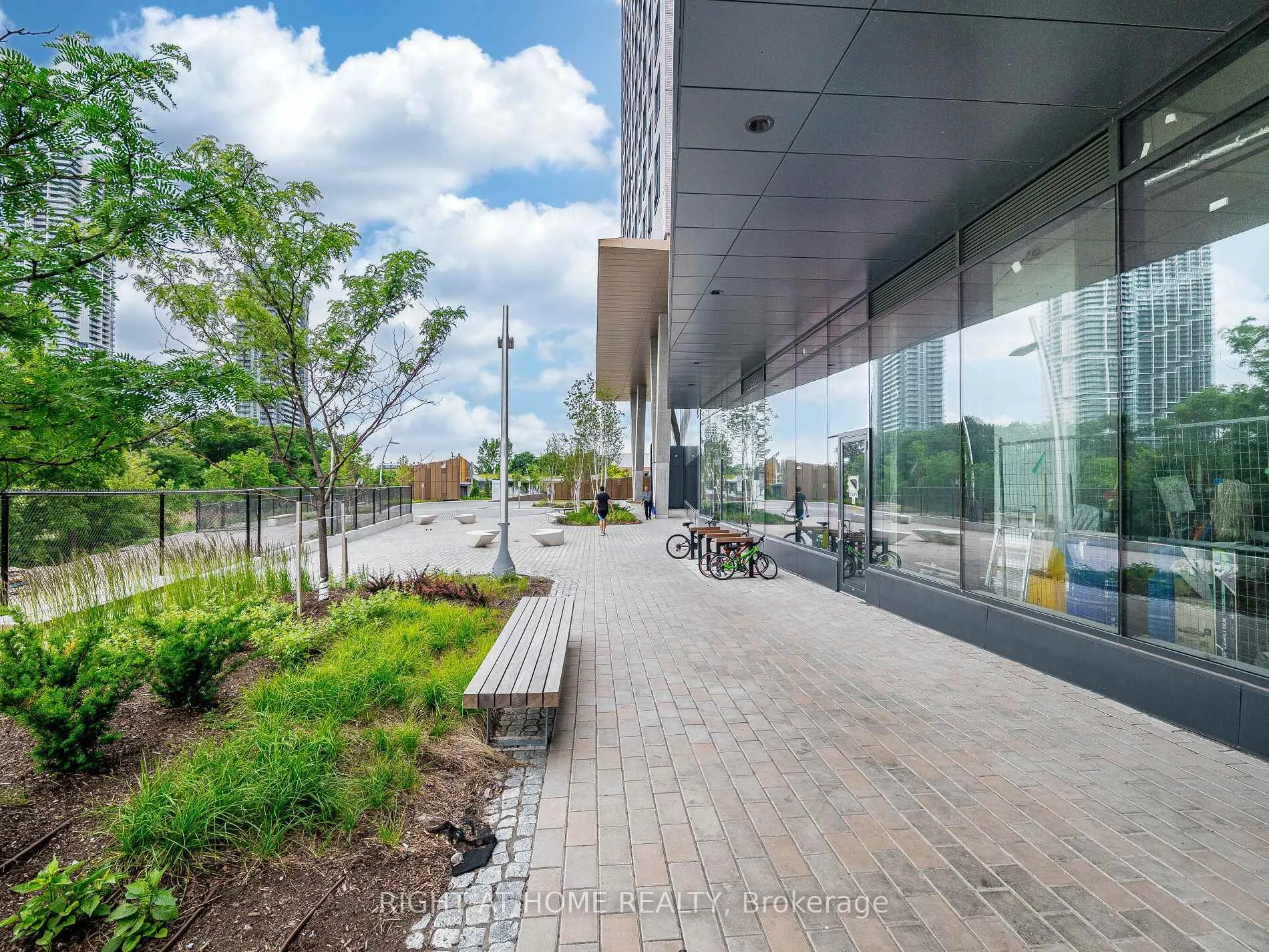 Photo 3 of Unit 3003, 2920 highway 7 Road, Vaughan, Vaughan Corporate Centre — HOMEH